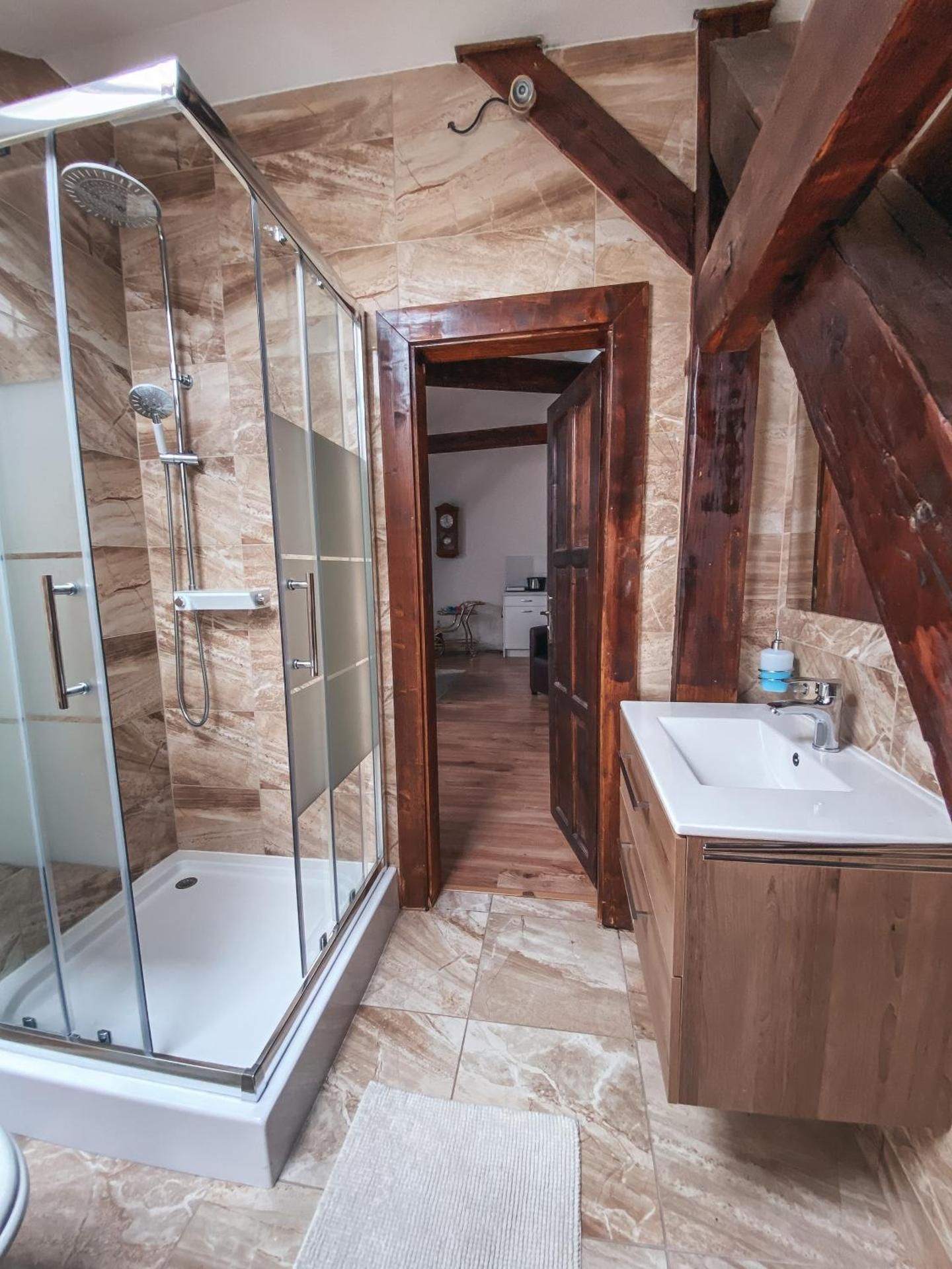 Deluxe Family Suite