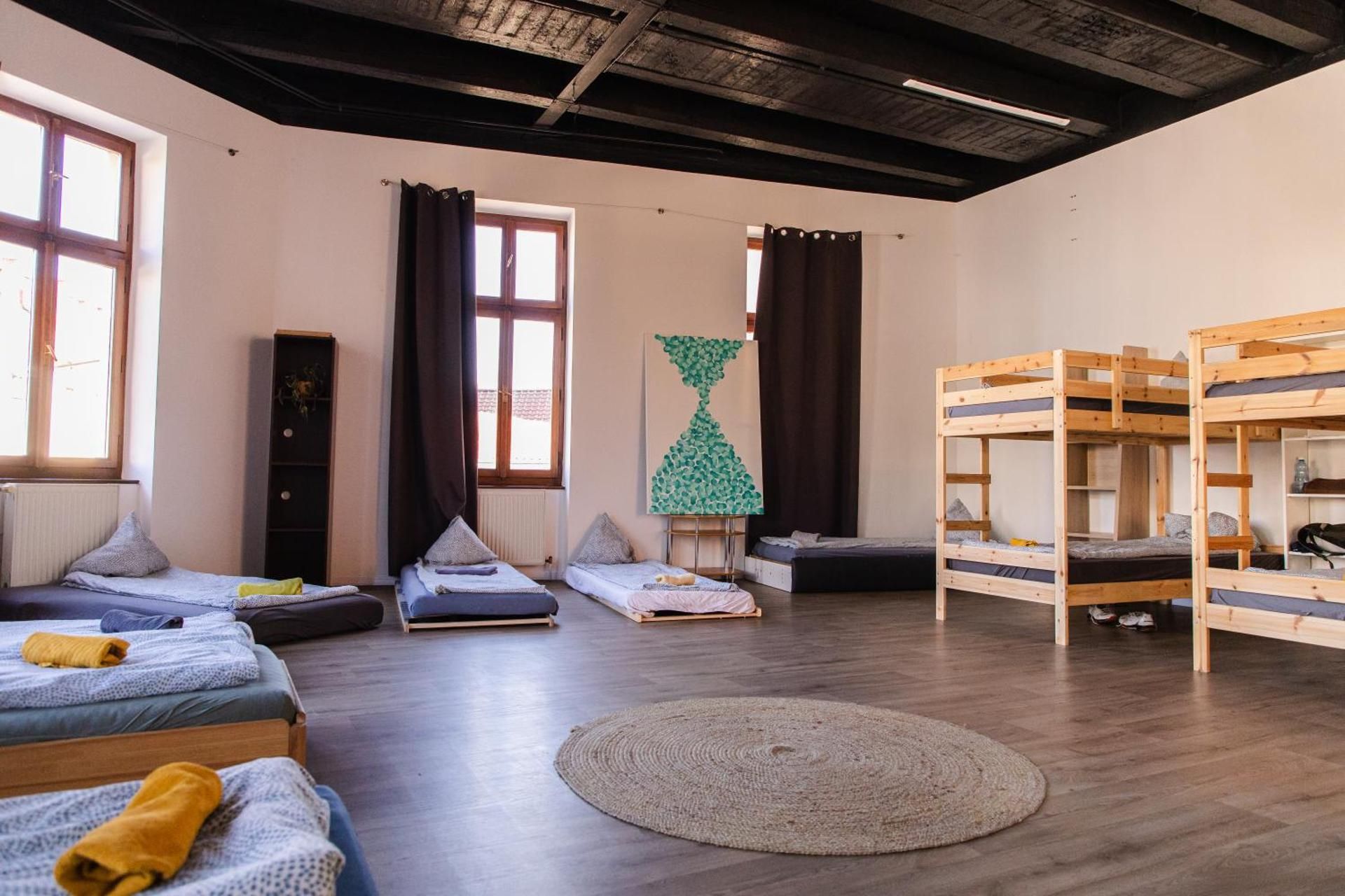 Bed in 8-Bed Mixed Dormitory Room