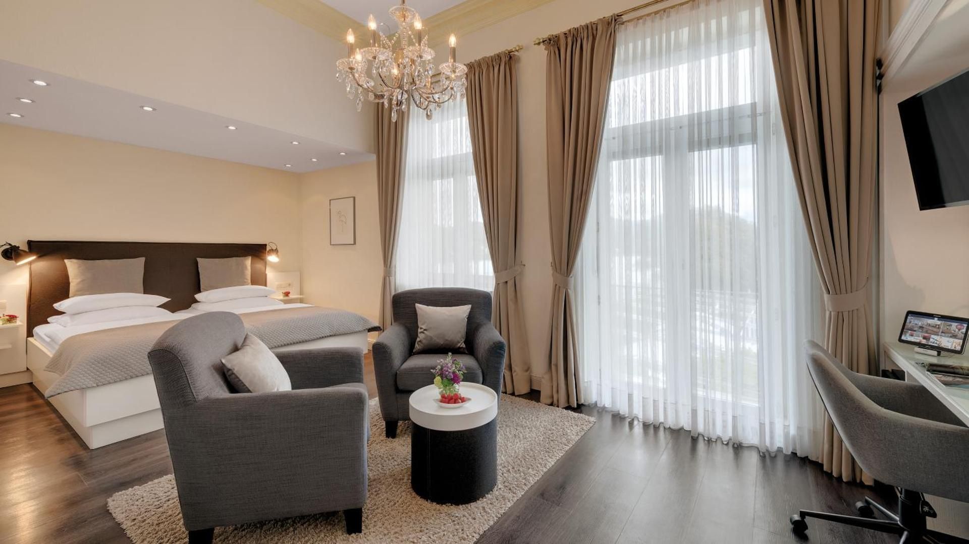 Double Room with Partial River View without balcony
