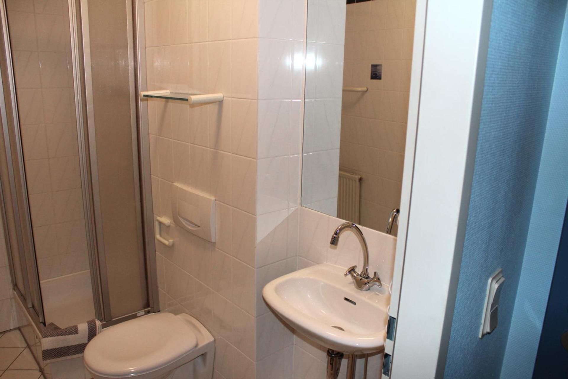 Double or Twin Room with Private Bathroom