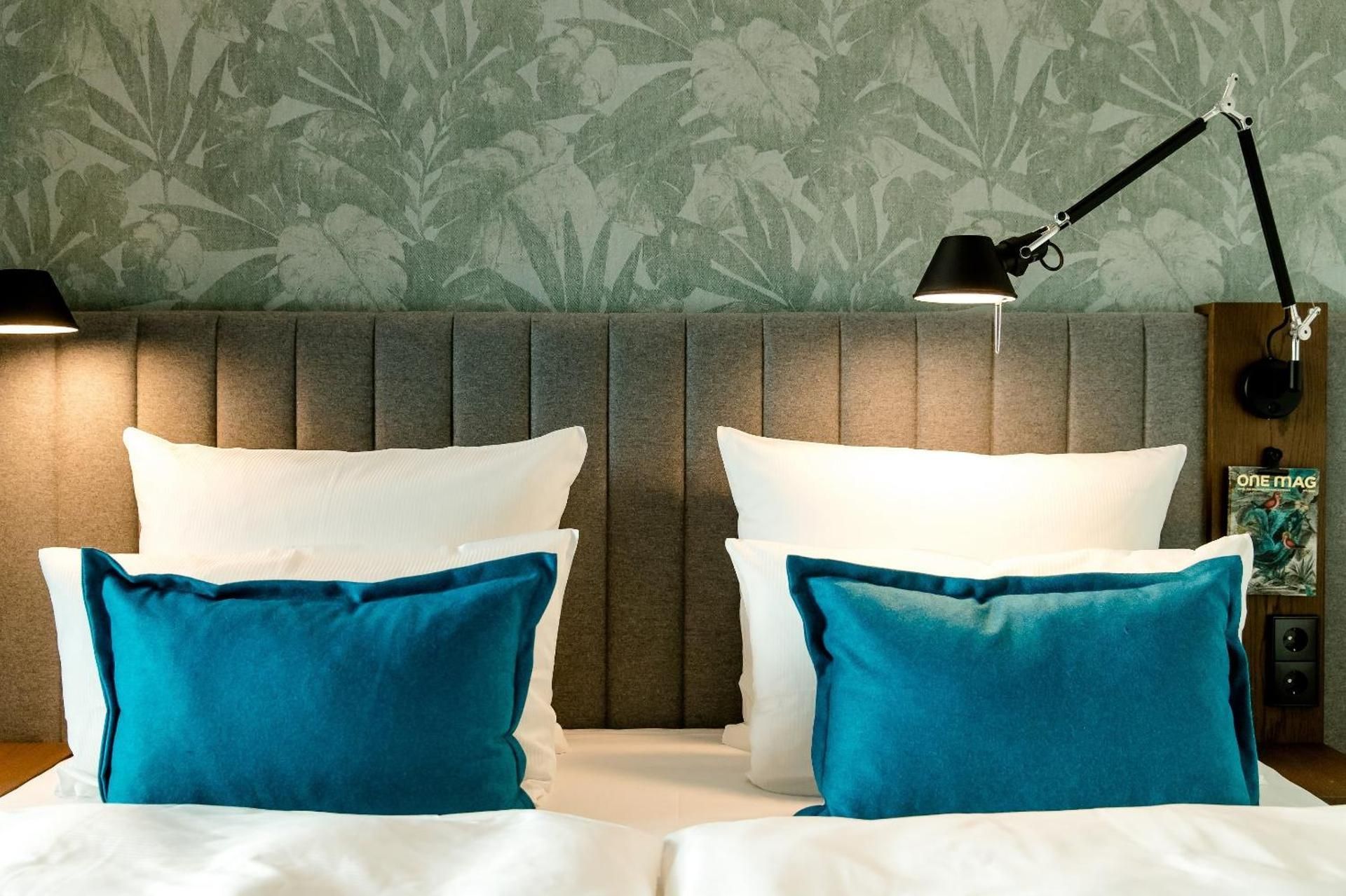 Standard Queen Room