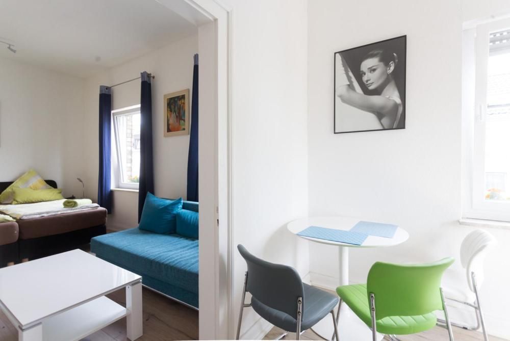 Apartment 12 (Königswinterer Str. 592)
