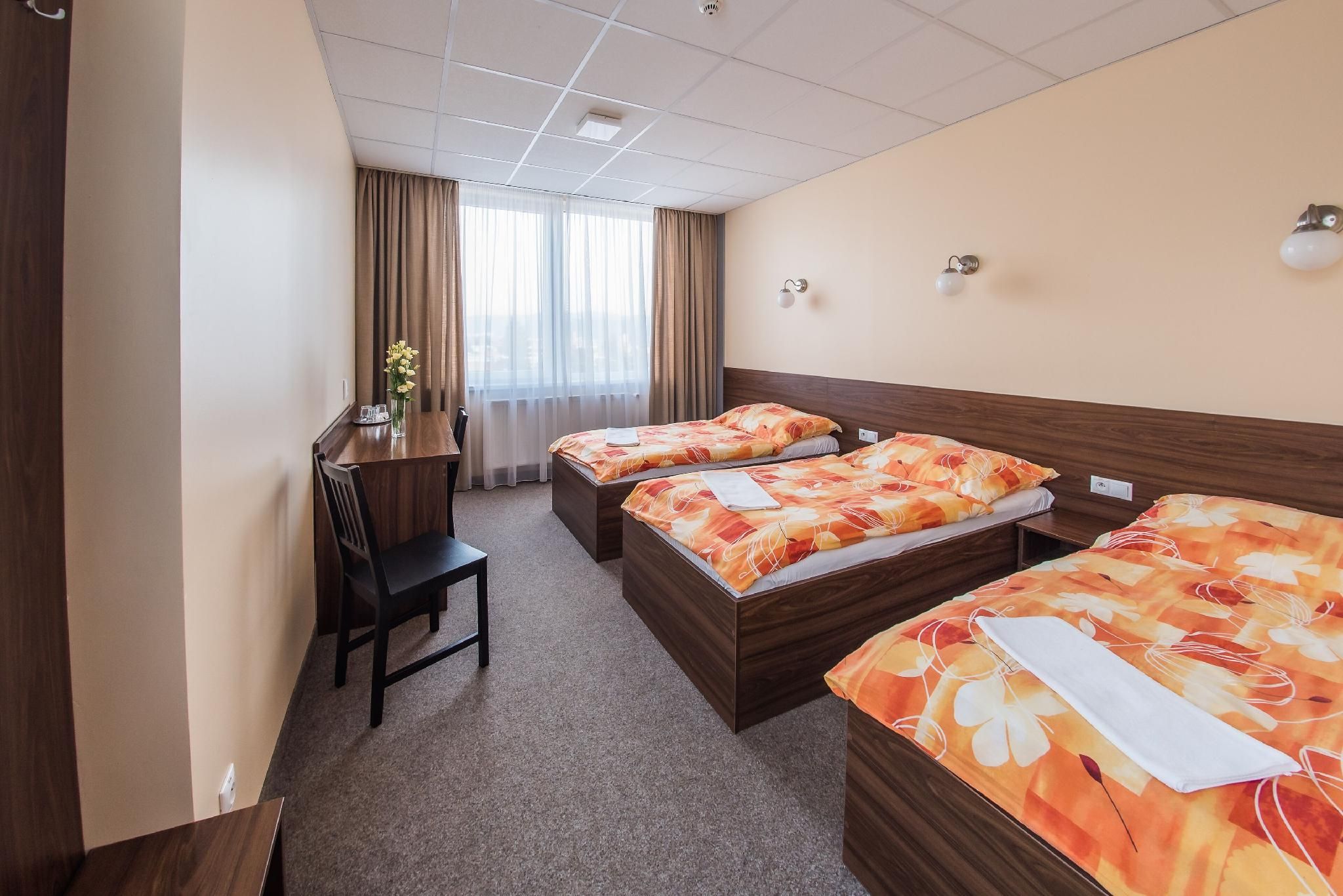 Triple Room