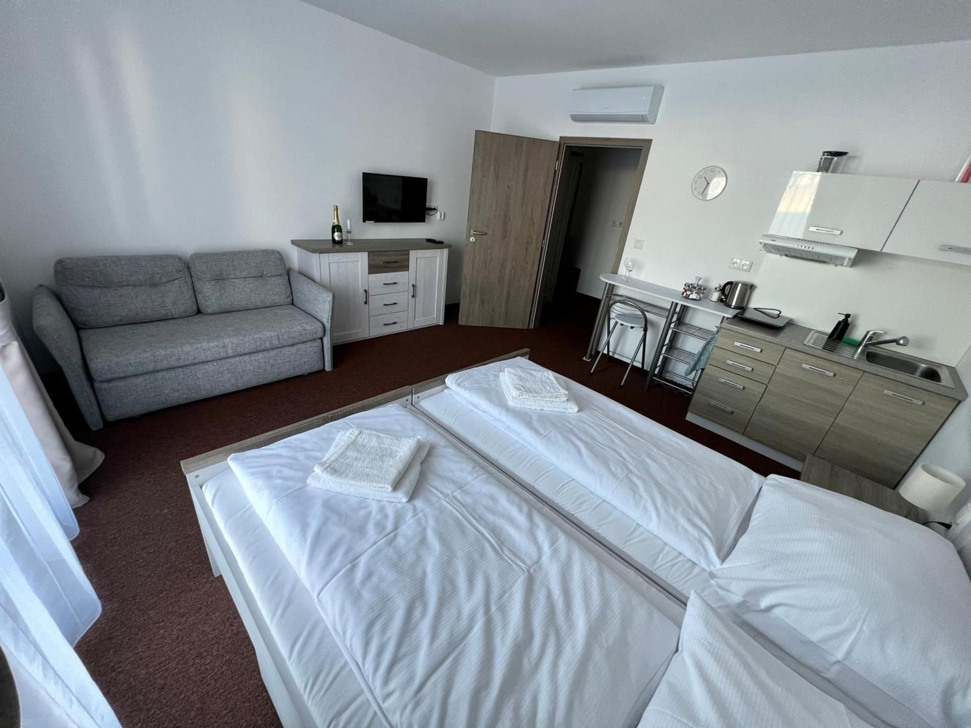 Twin Room with Balcony