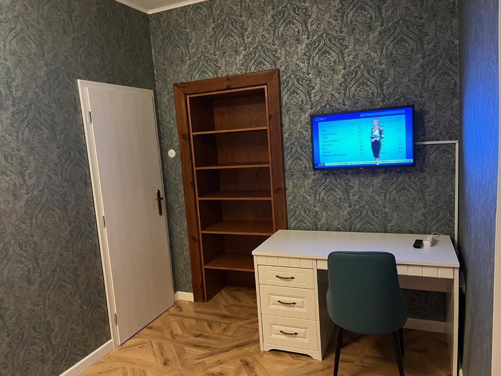 Double Room with Private External Bathroom
