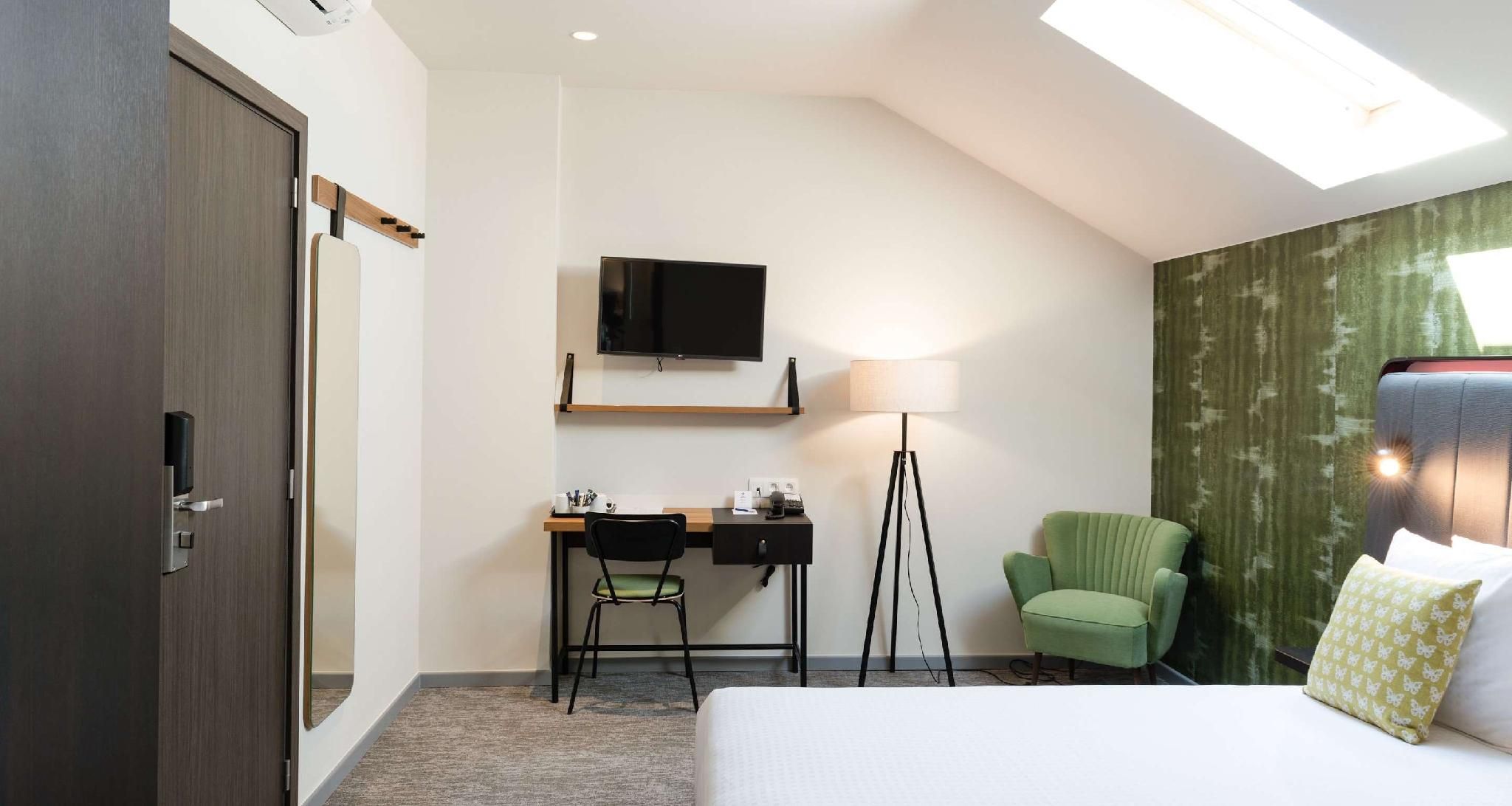 Best Western Hotel Wavre 1 King Bed, Executive Room, Nonsmoking 3