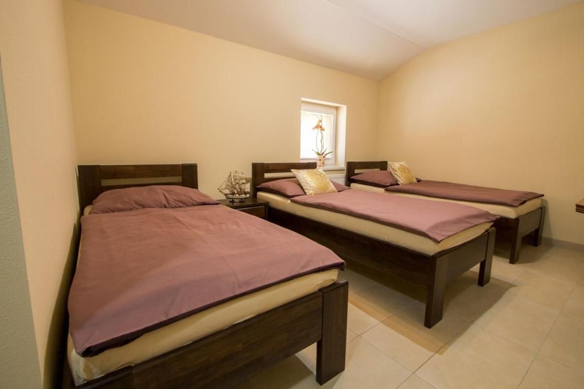 Triple Room with Shower