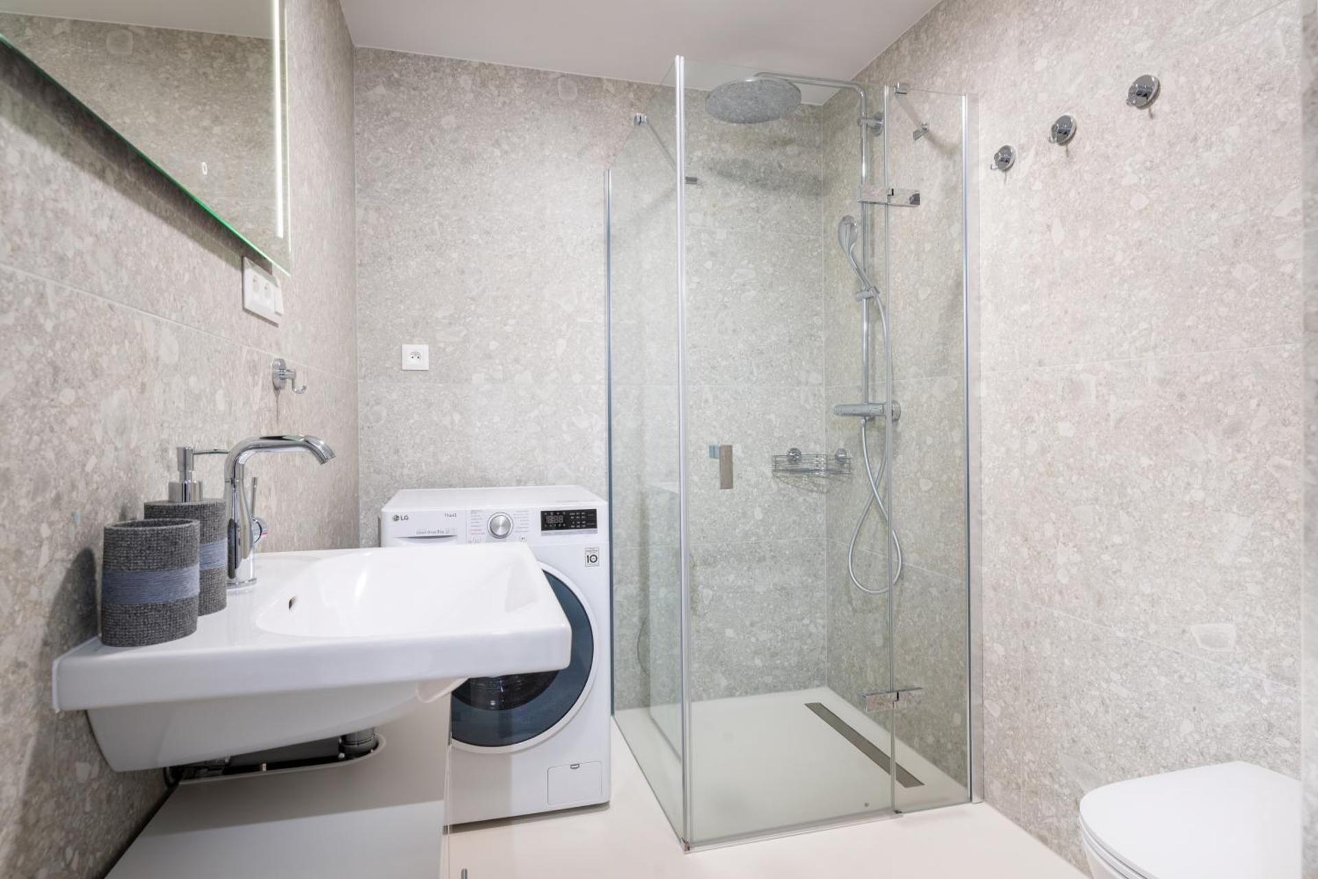 Two-Bedroom Apartment with Balcony (A26)