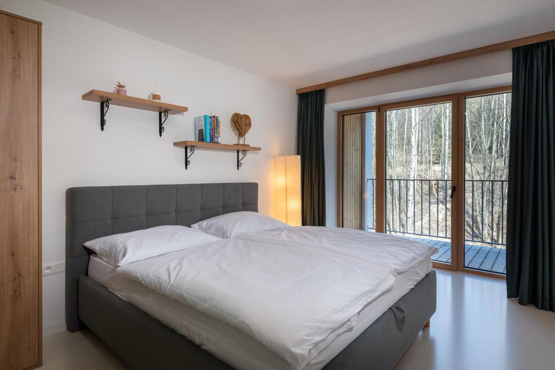 One-Bedroom Apartment with Mountain View & Balcony (A18)