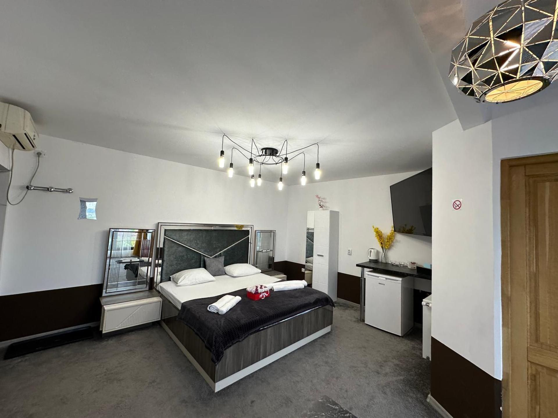 Studio with Sofa Bed
