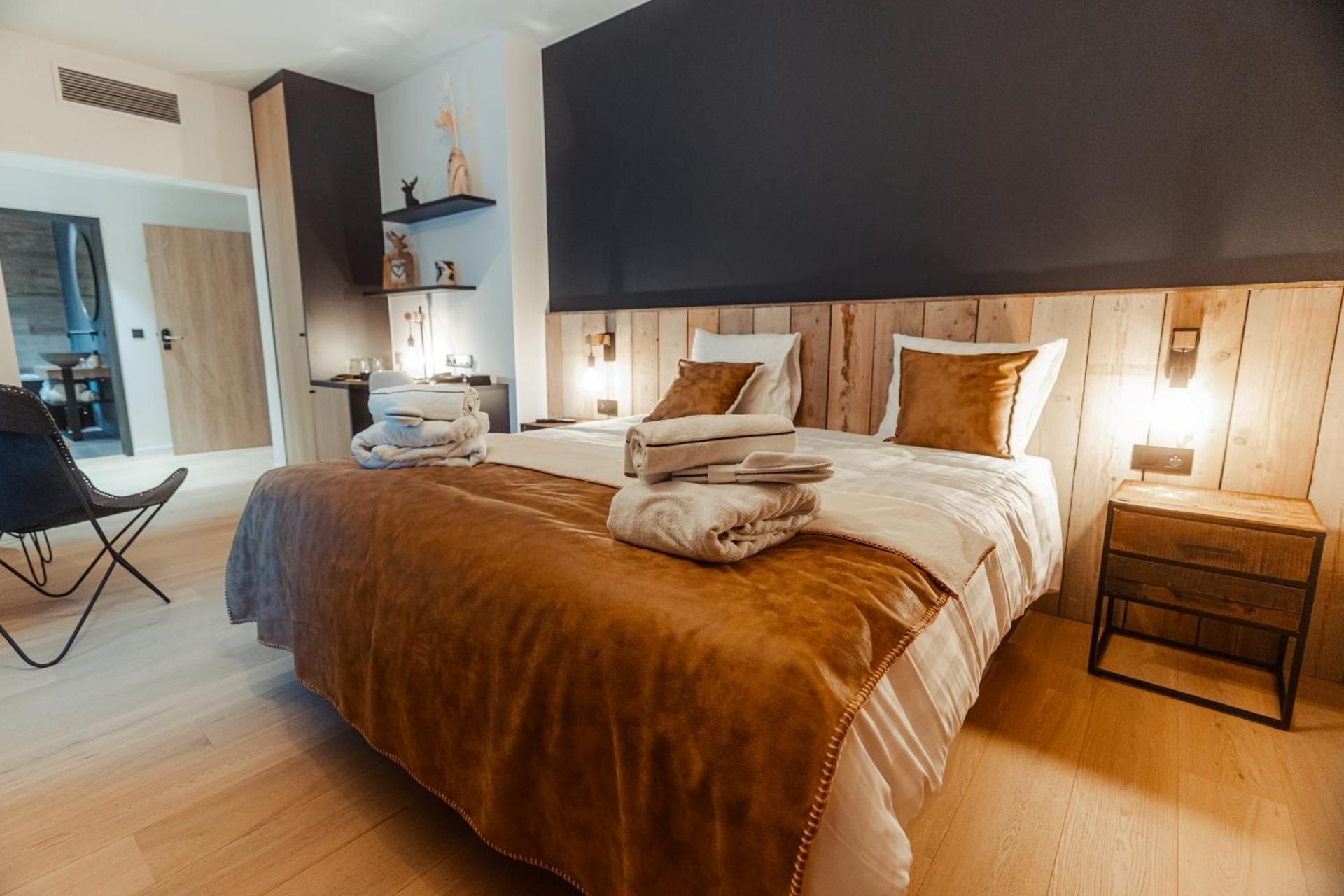 Suite with Spa Bath