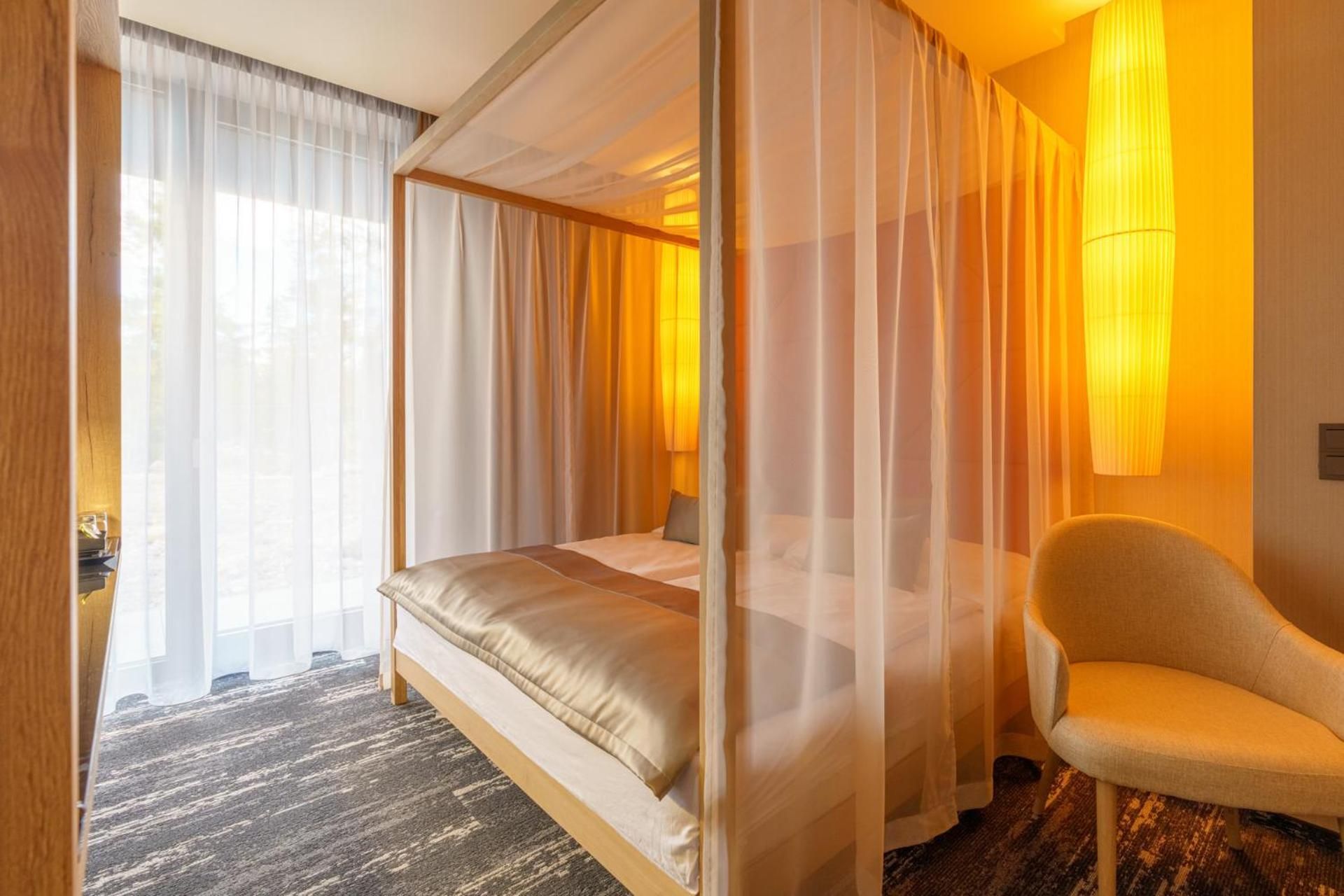 Honeymoon Room
