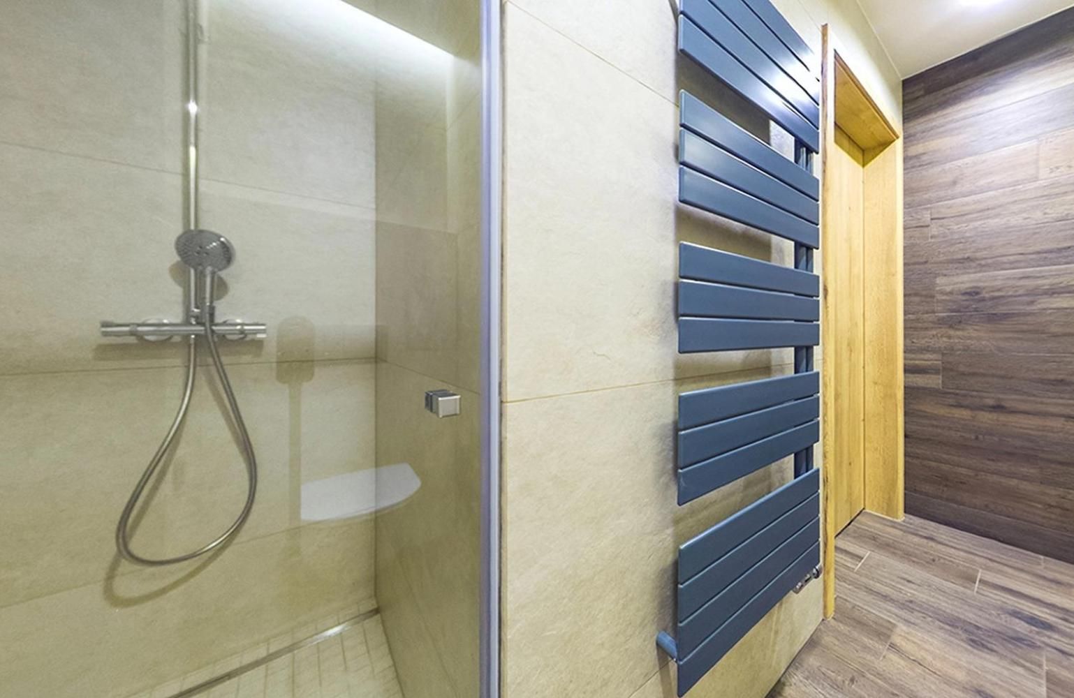 Double Lux Room  (2 Adults + 2 Children)