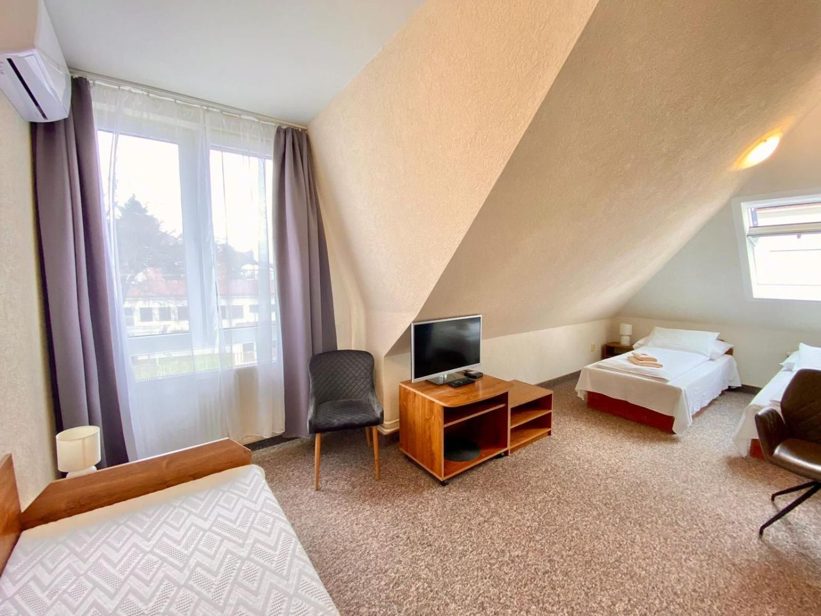 Penzion Tiberia Triple Room 3