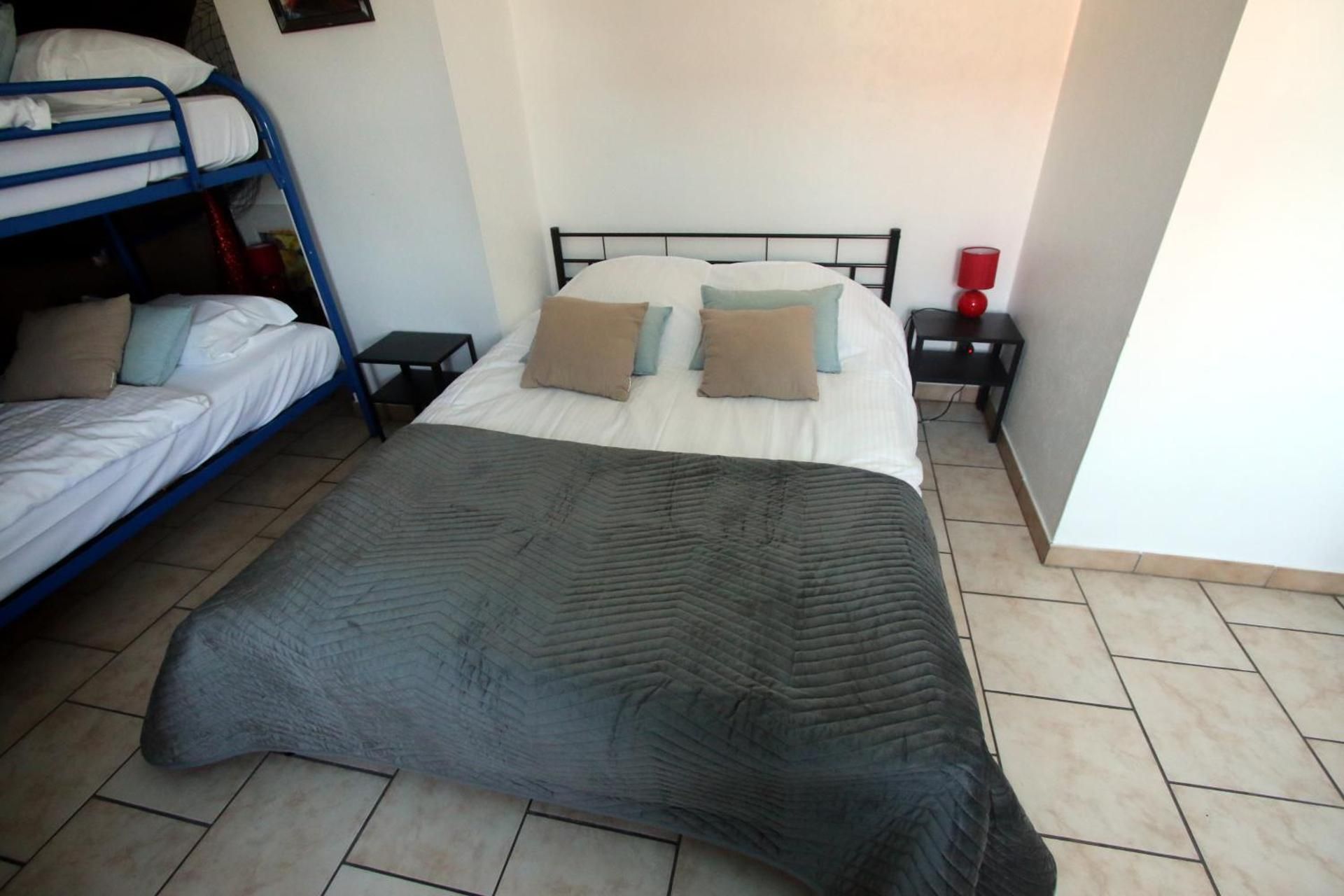 Quadruple Room with Private External Bathroom
