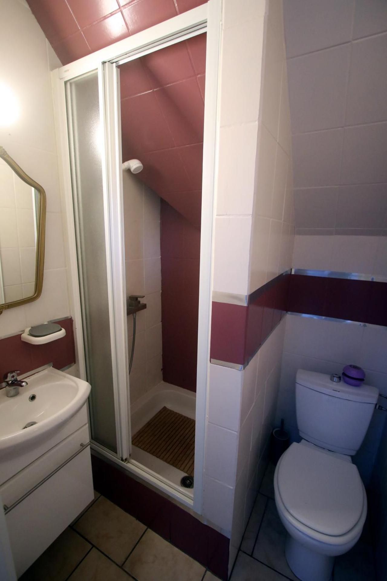 Quadruple Room with Private External Bathroom