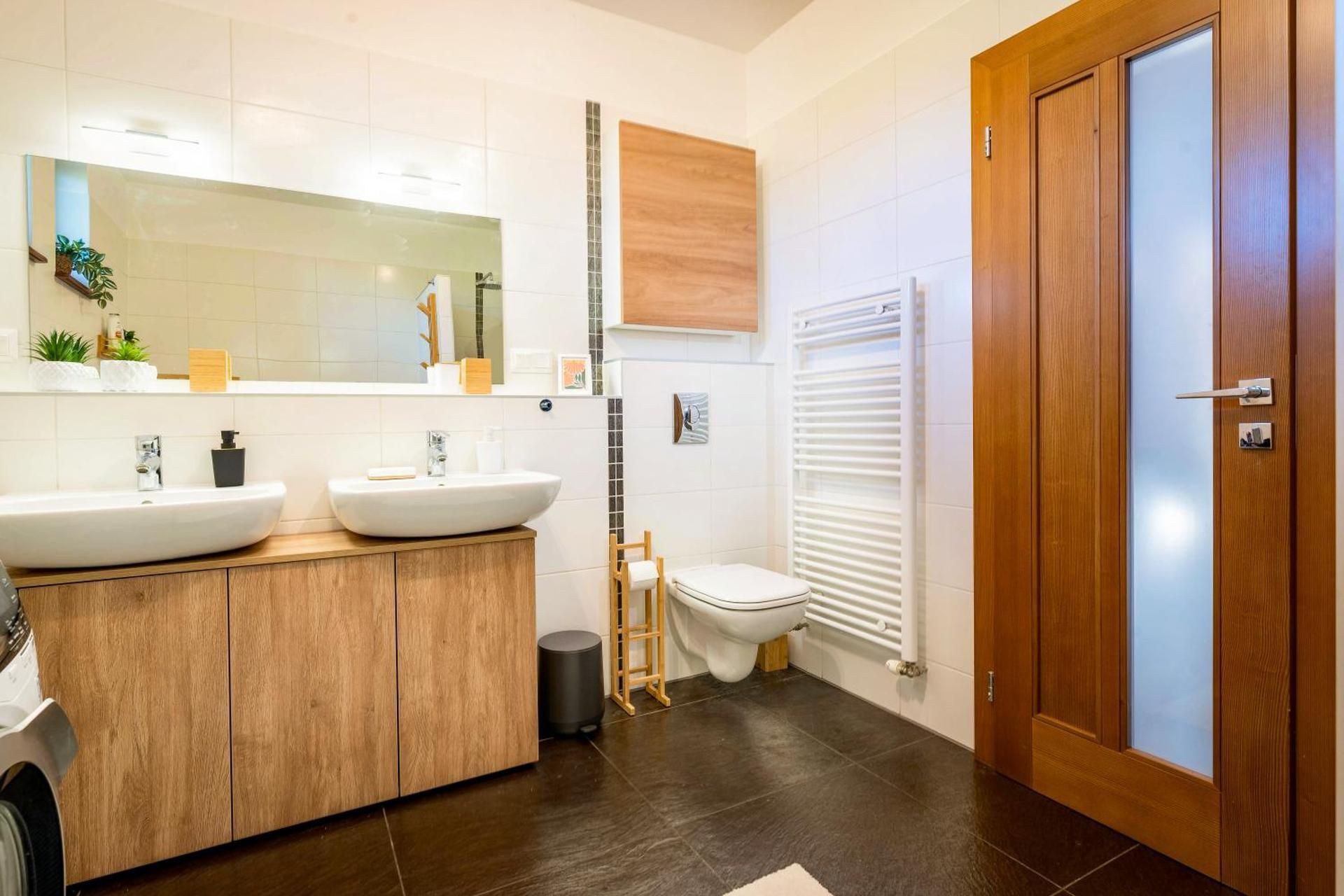 Two-Bedroom Apartment with Terrace