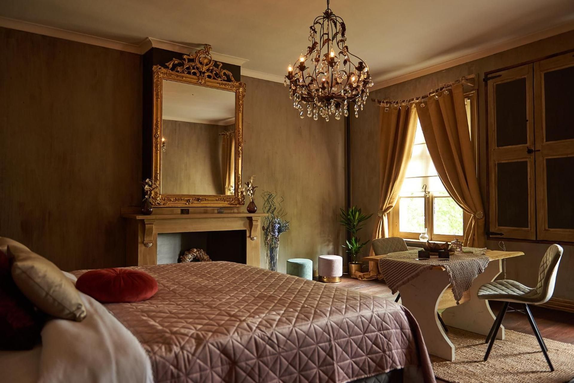 King Room with Spa Bath