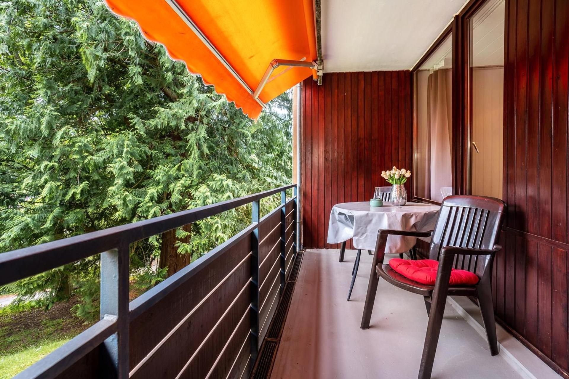 Superior One-Bedroom Apartment