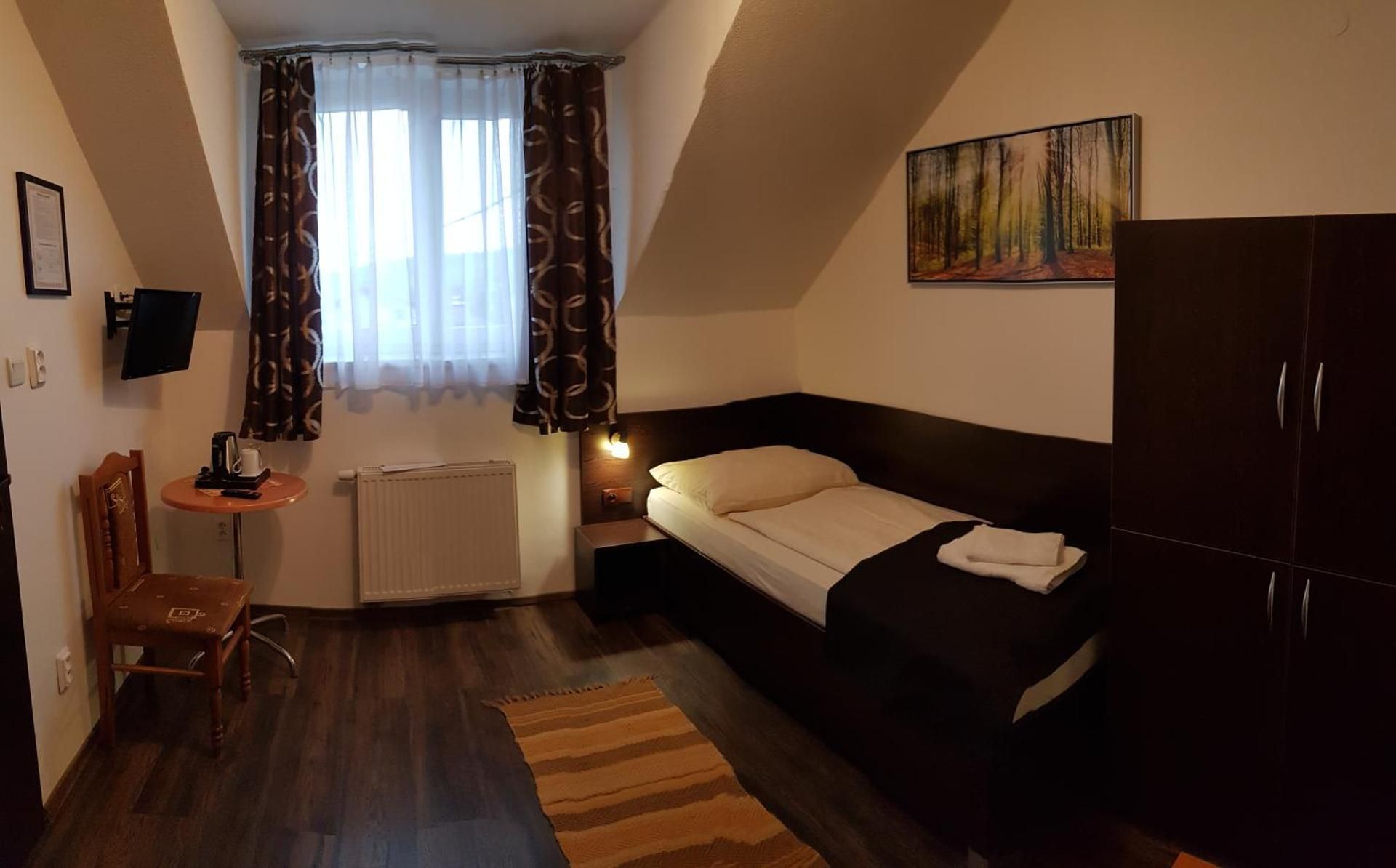 Deluxe Single Room