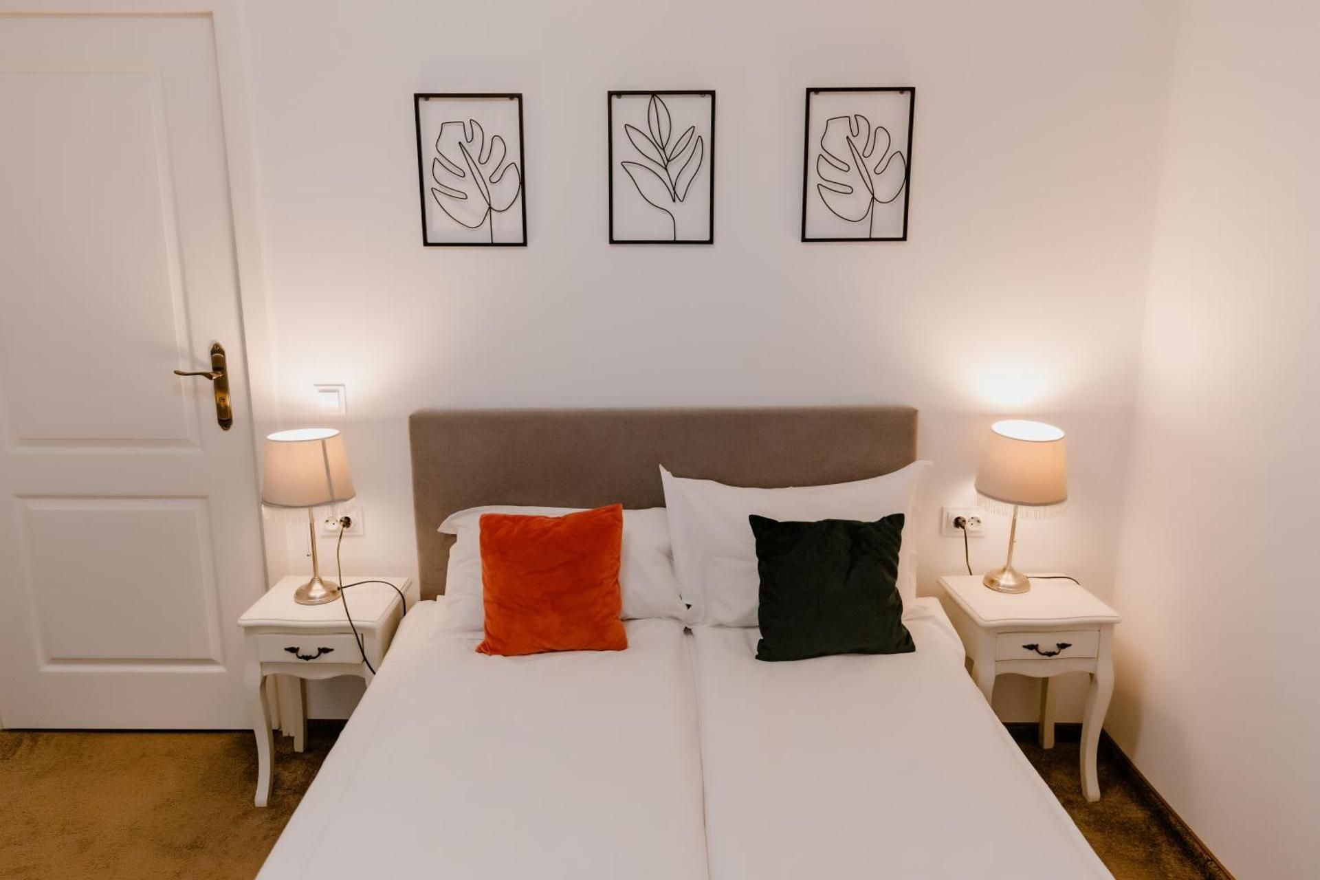 Deluxe Double Room with Castle View