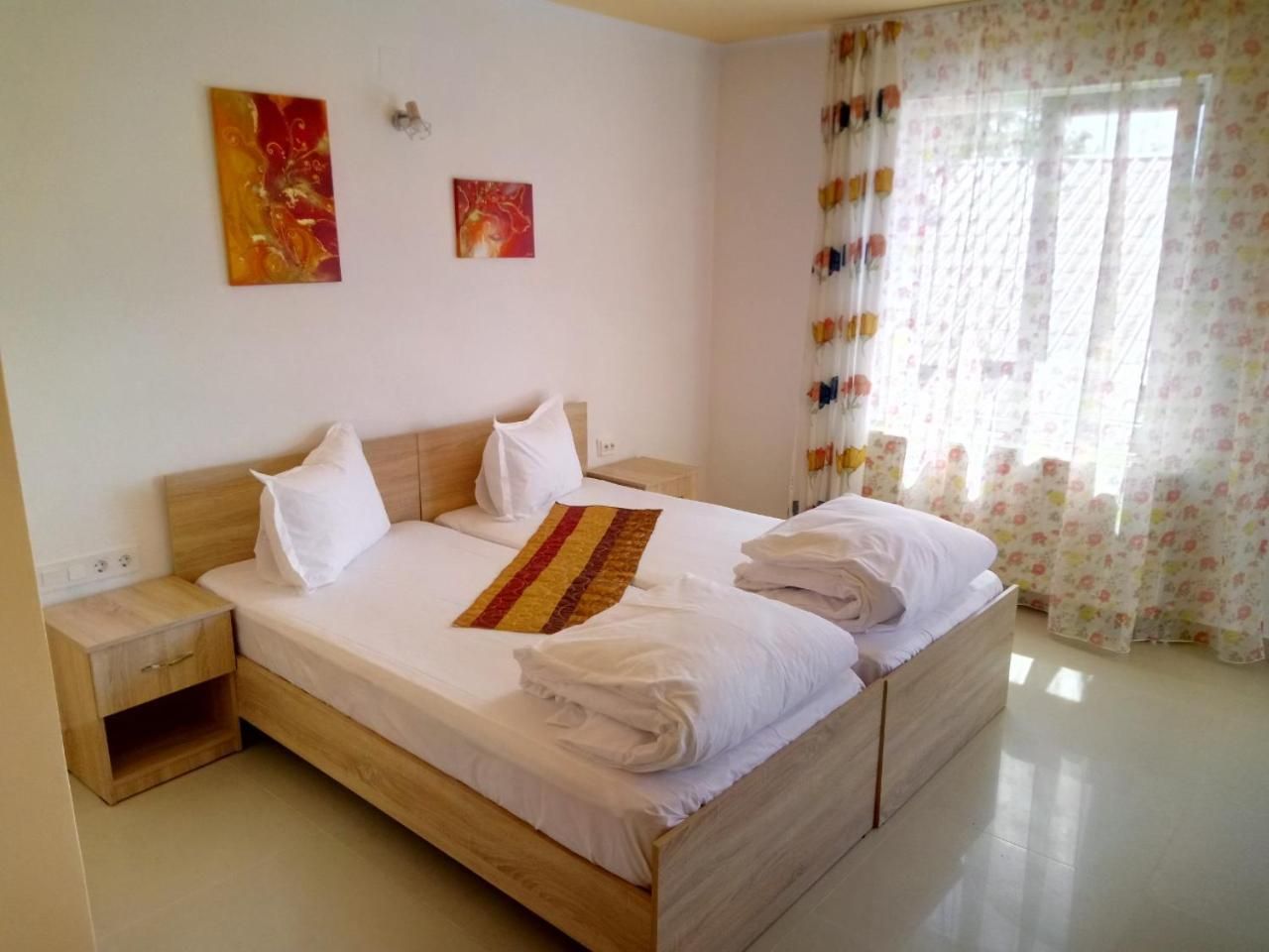Twin Room with Private Bathroom