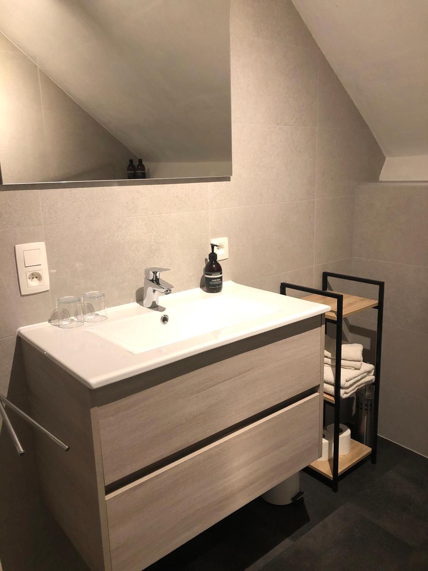 Twin Room with Private Bathroom