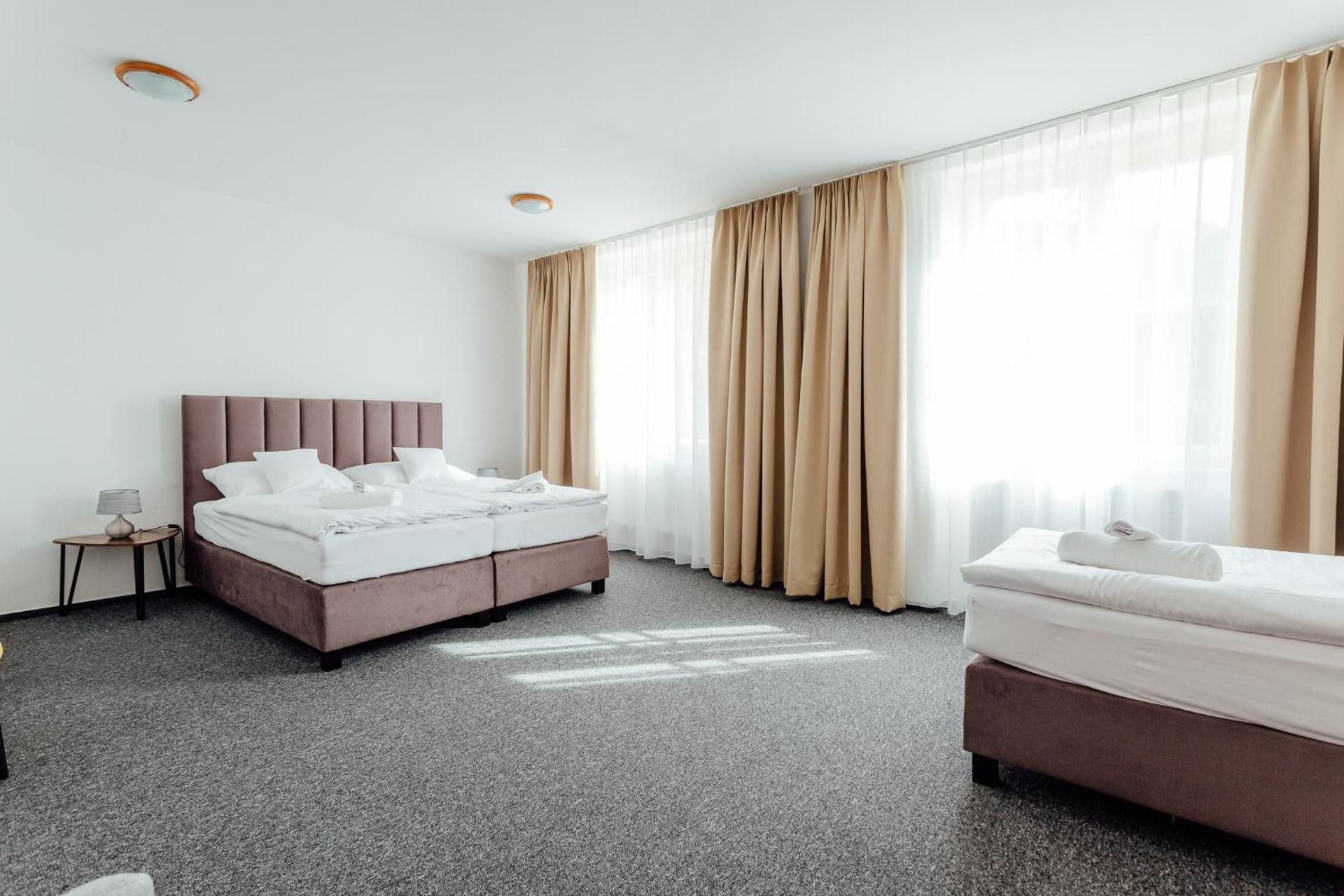 Classic Quadruple Room