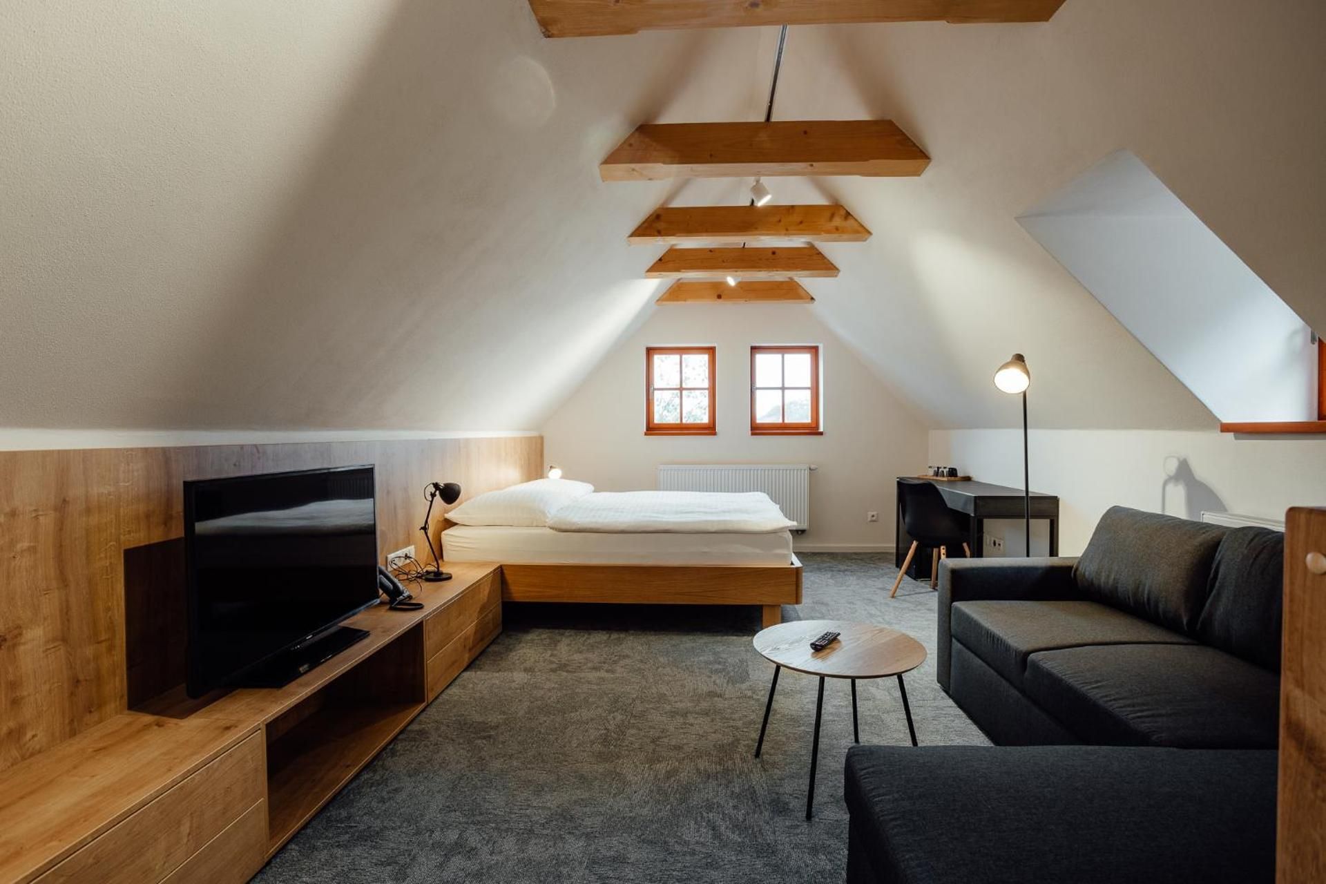 Studio Apartment
