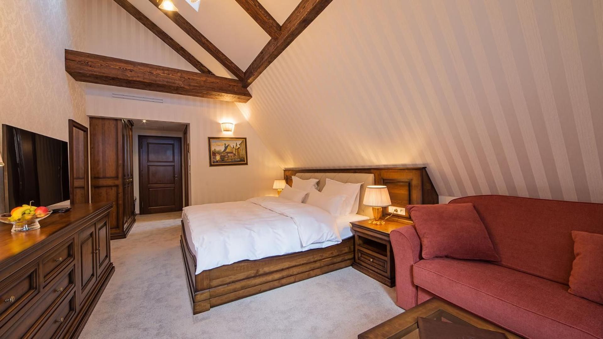 Suite with Garden View