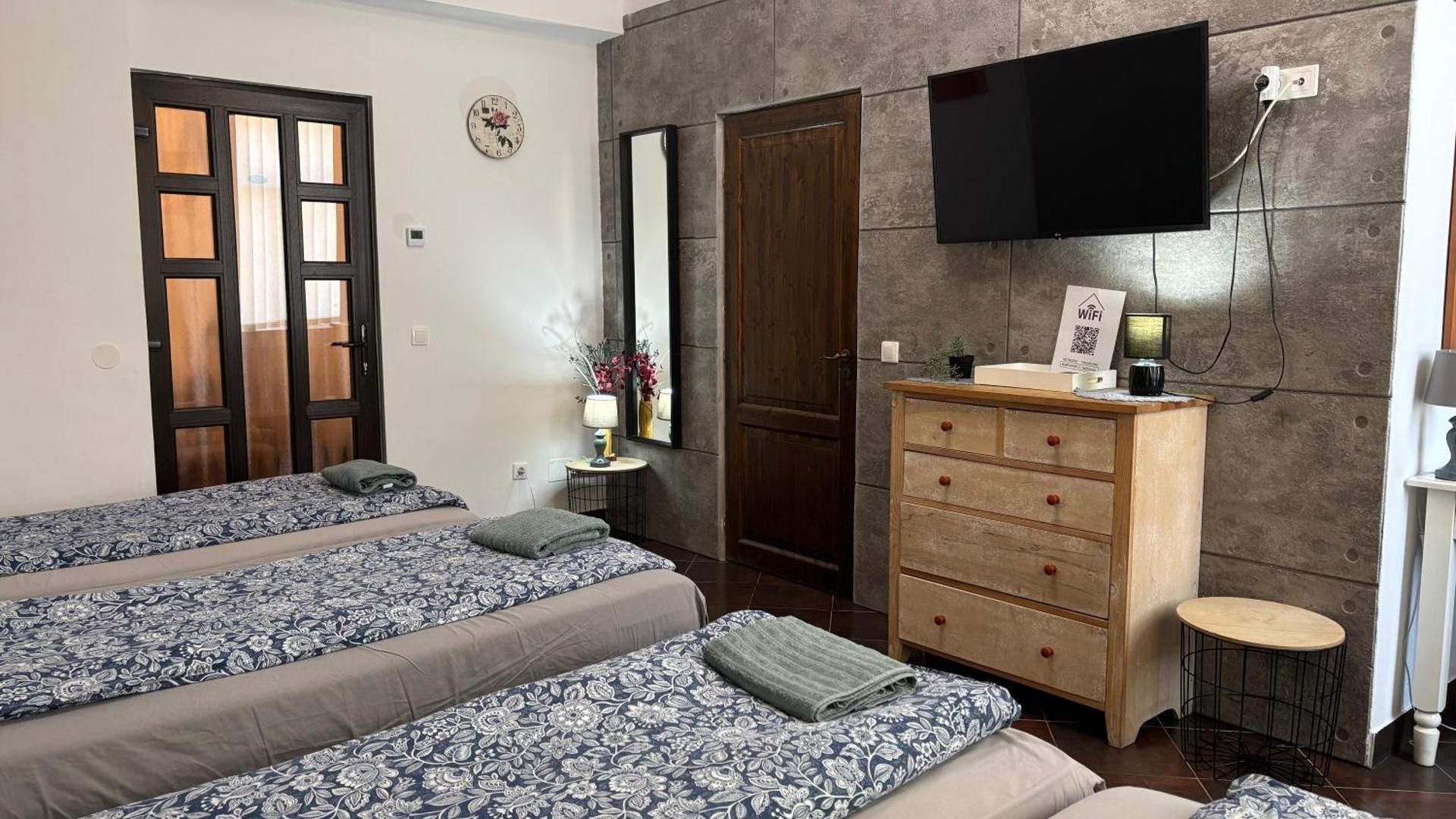 One-Bedroom Family Apartment
