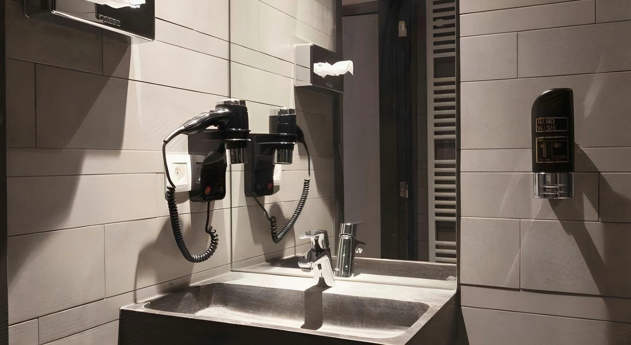 acc0fb6eaf313fb9ccb6ee59438e270f