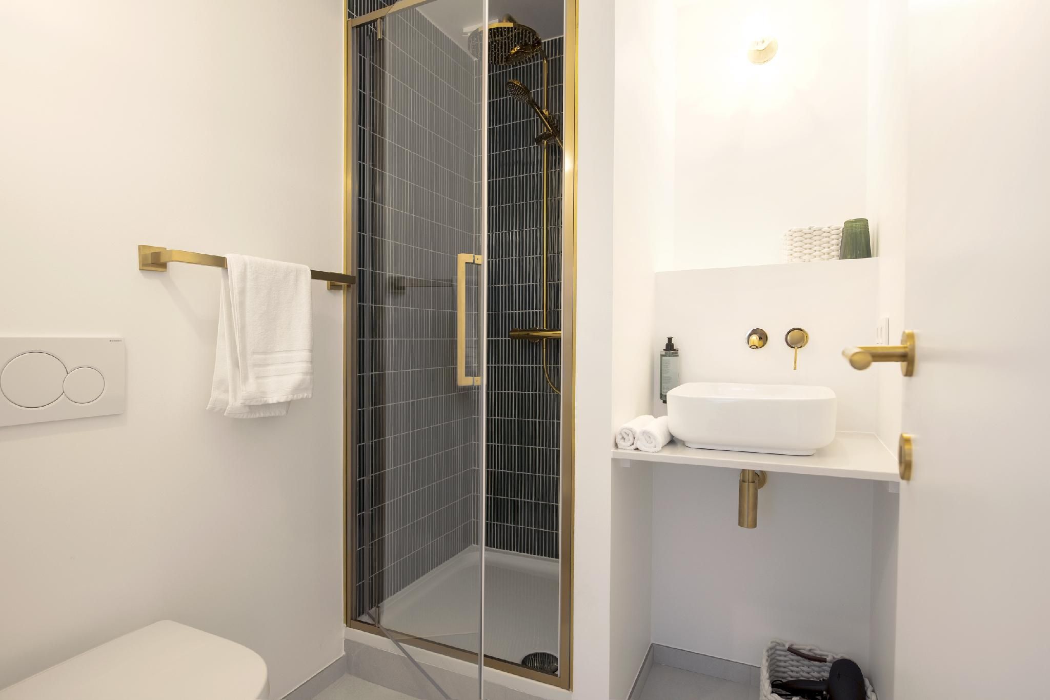 Queen-Douche-Vue sur Rue