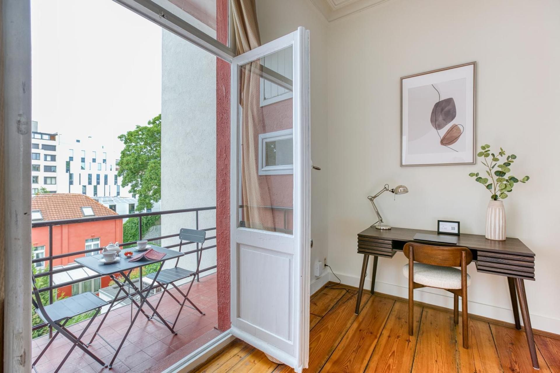Superior Apartment with Balcony
