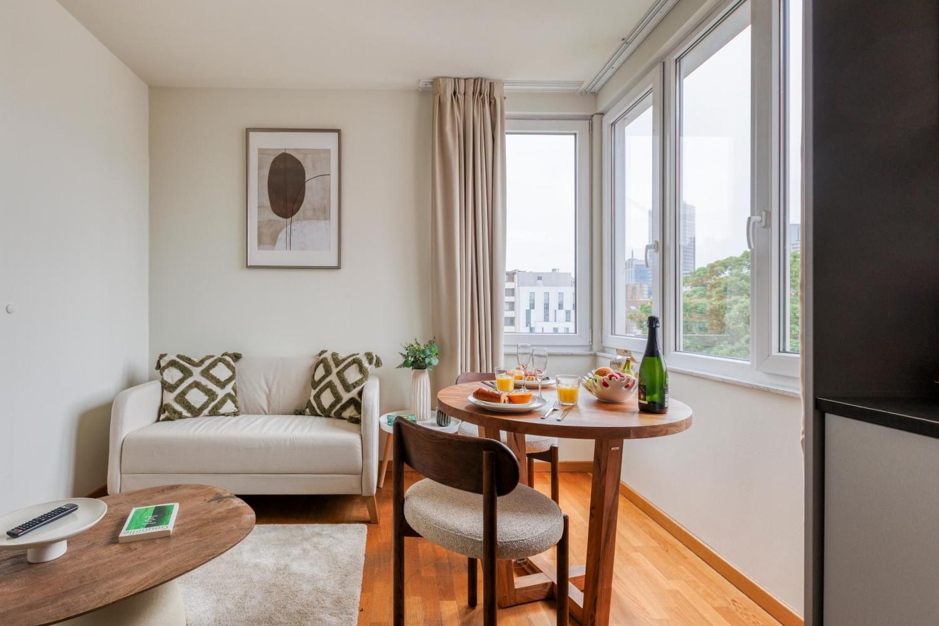 Studio Apartment