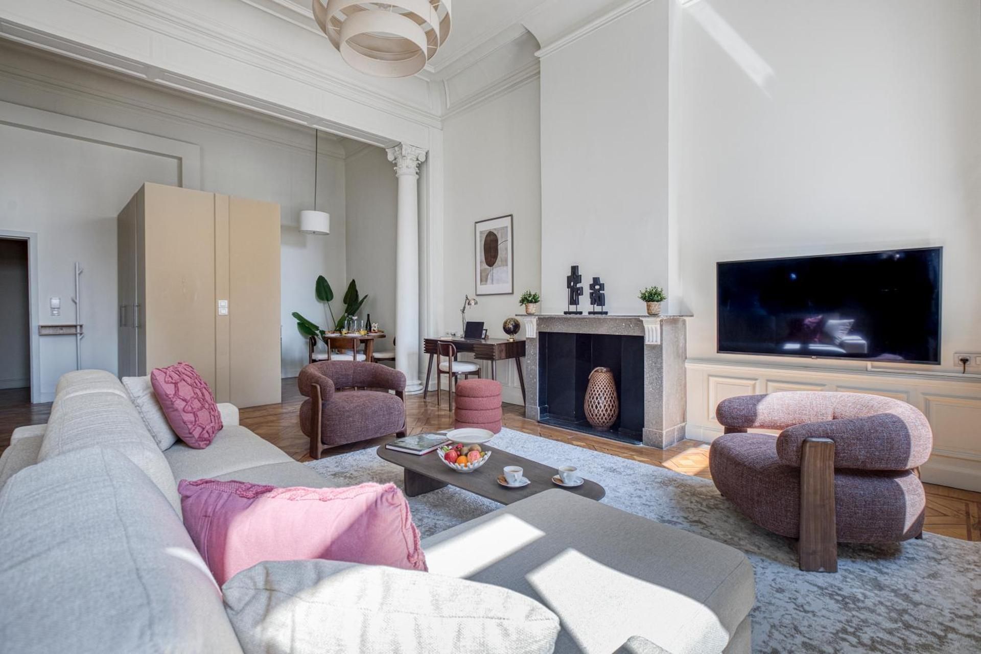 Family Studio