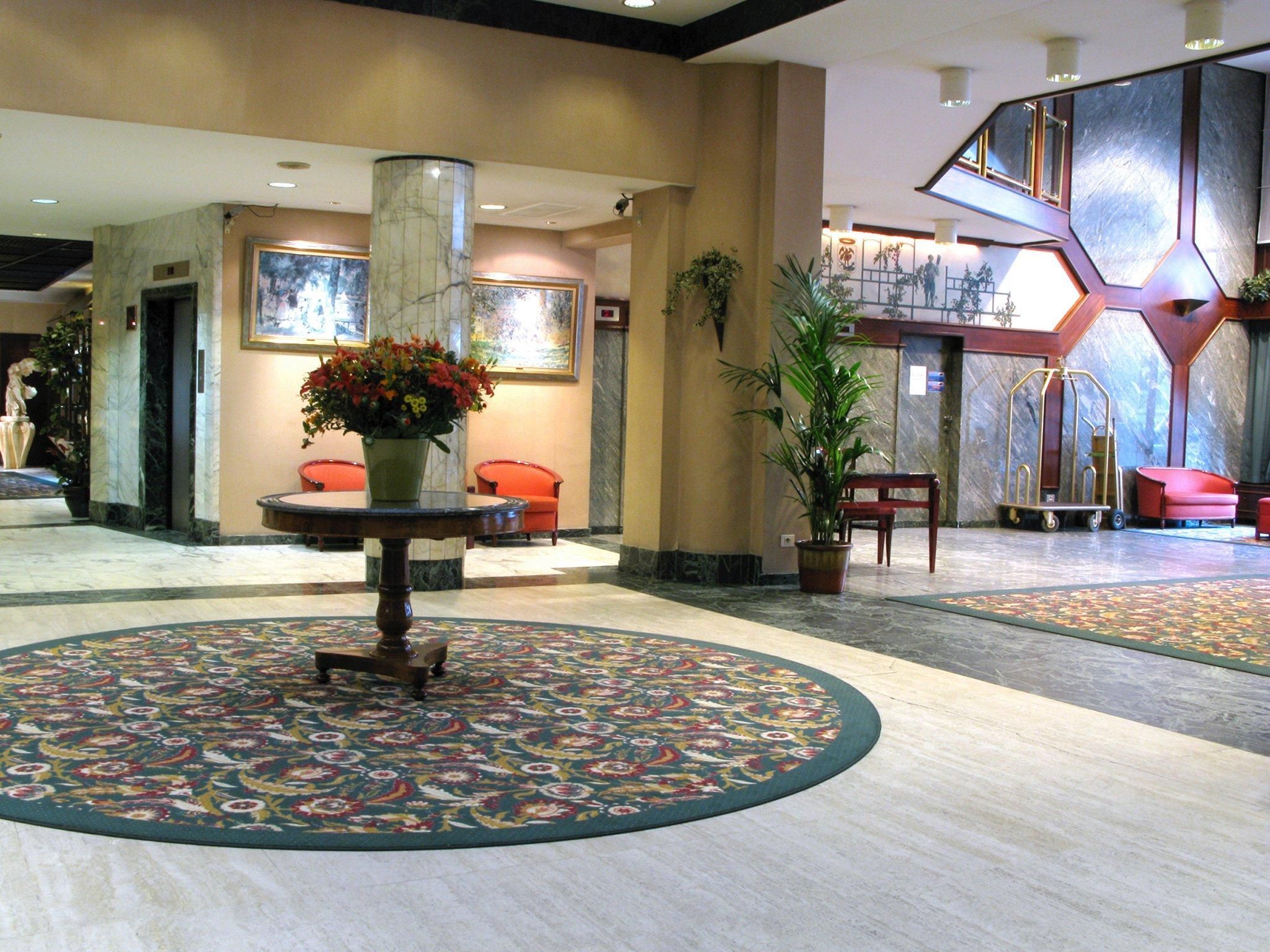 lobby