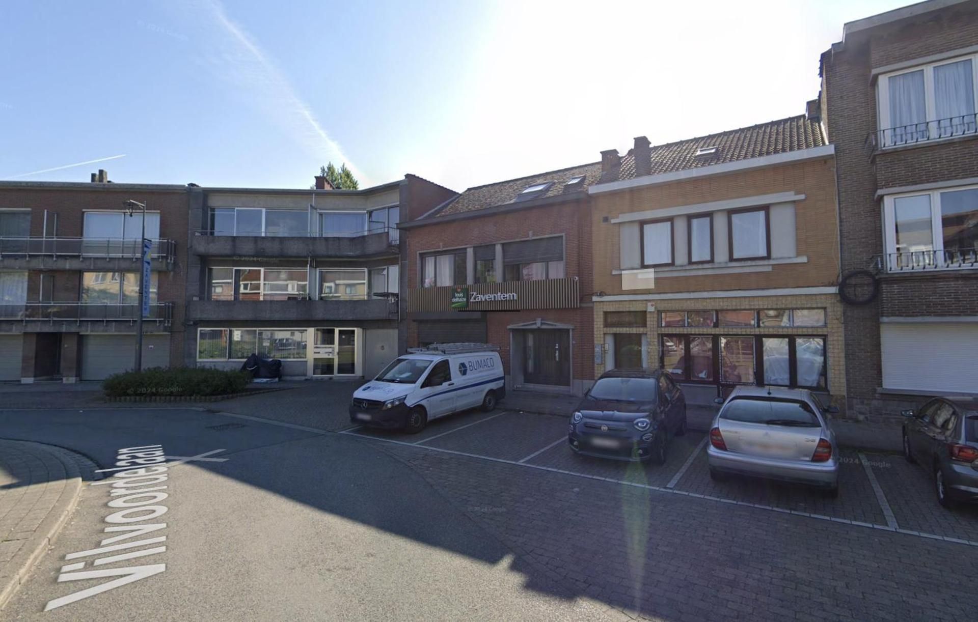 Skyway airport apartments