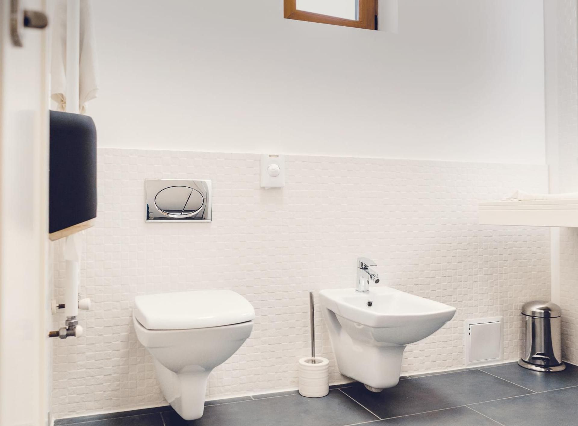 Single Room With Private Bathroom