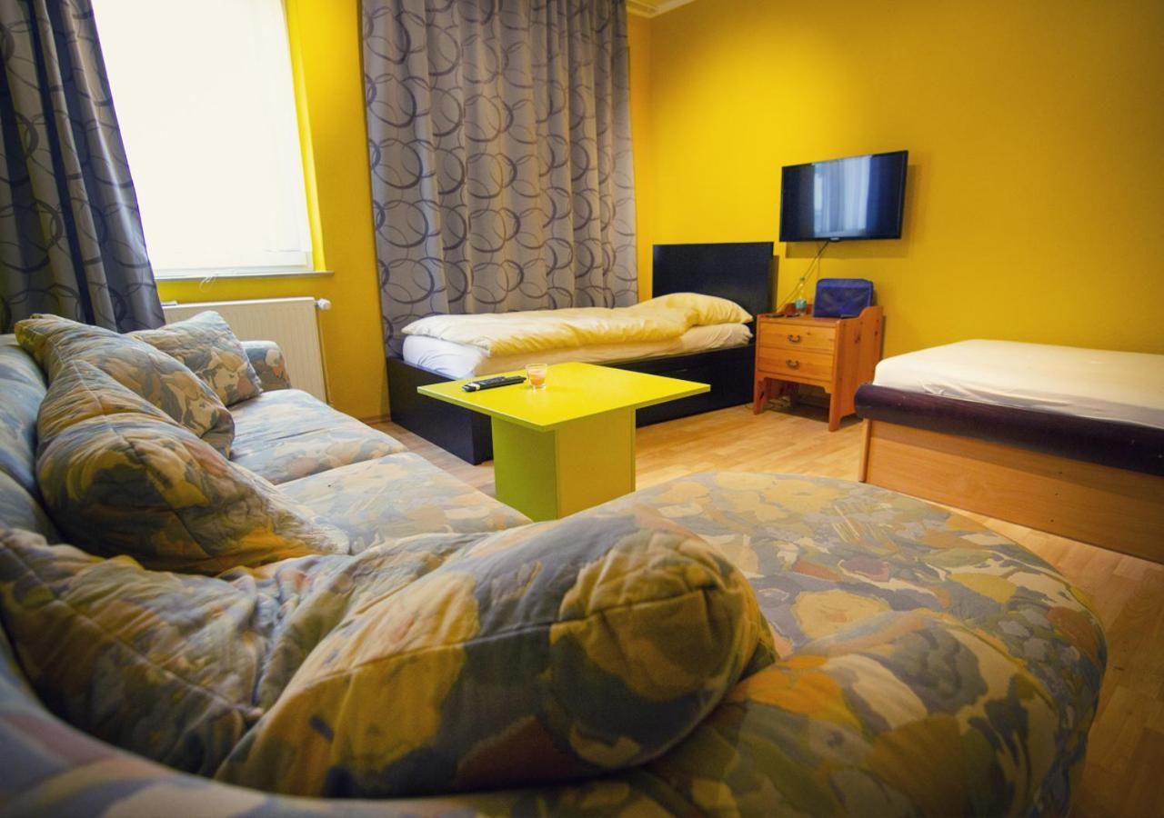 3-Room-Apartment (approx. 197 ft²) AM ENGELNBERG 10