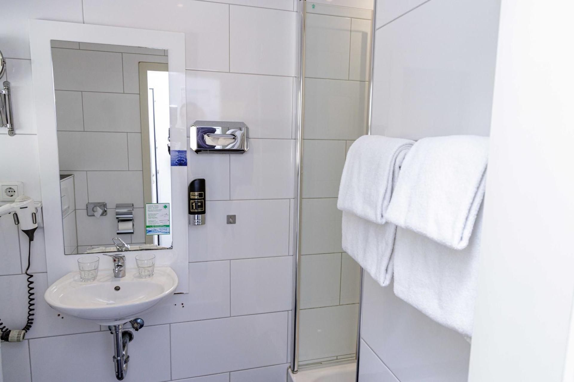Standard Single Room