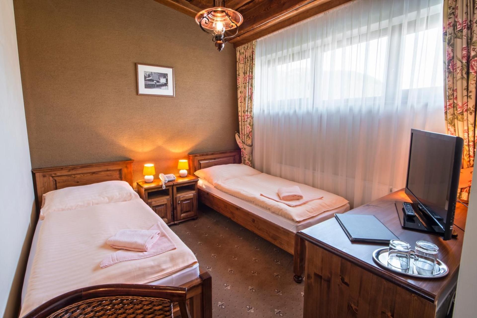 Economy Twin Room