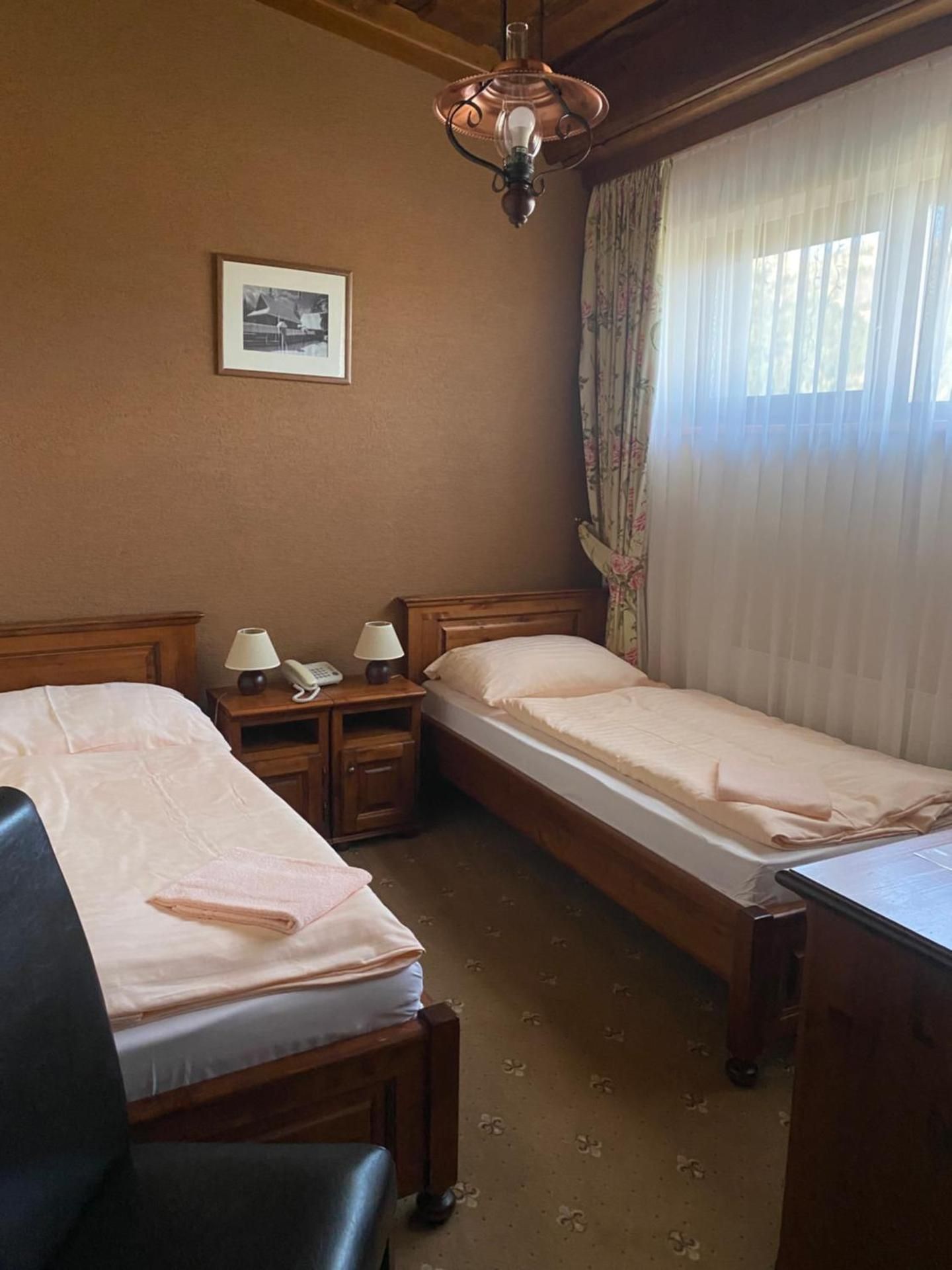 Economy Twin Room