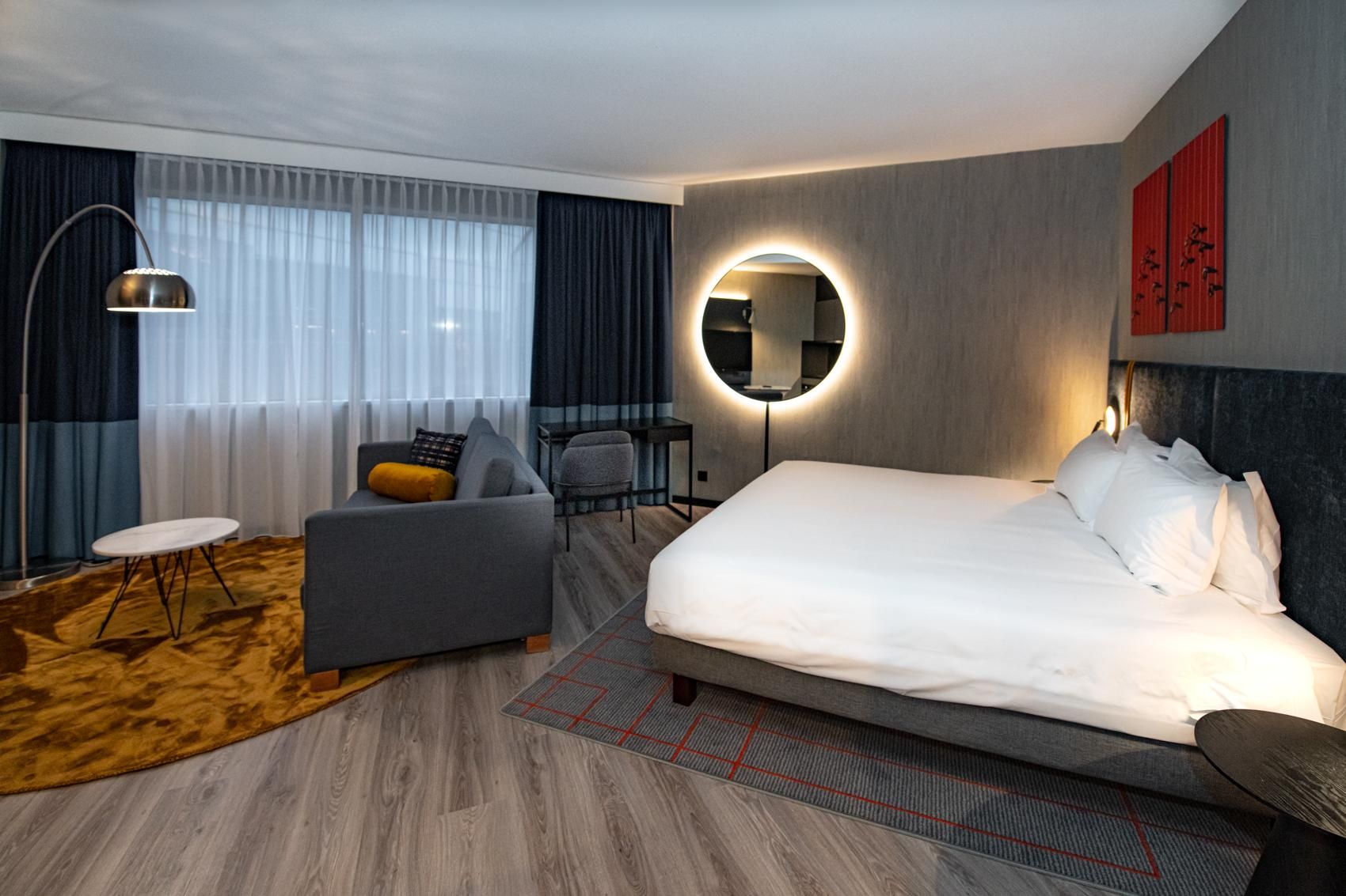 Superior Studio with 1 Kingsize bed and 1 Sofa