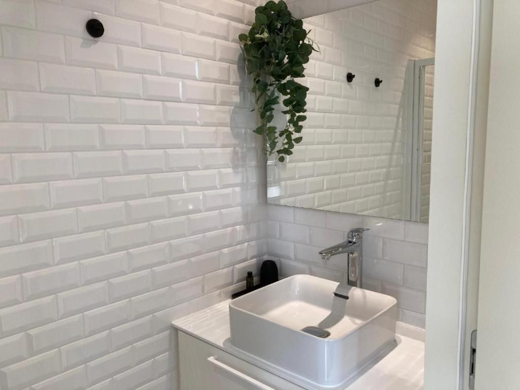 Deluxe Double Room with Shower