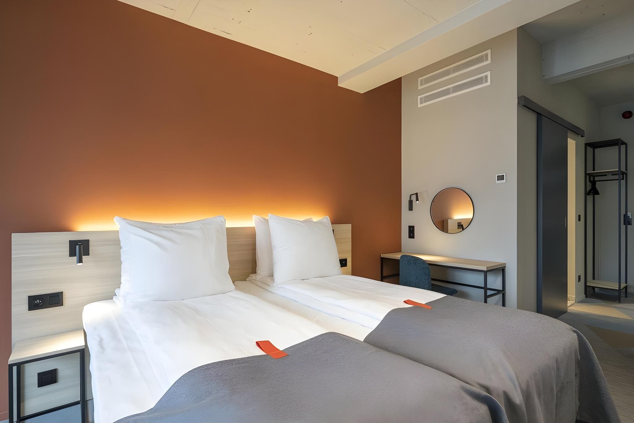 Citybox Antwerp Twin Room 2