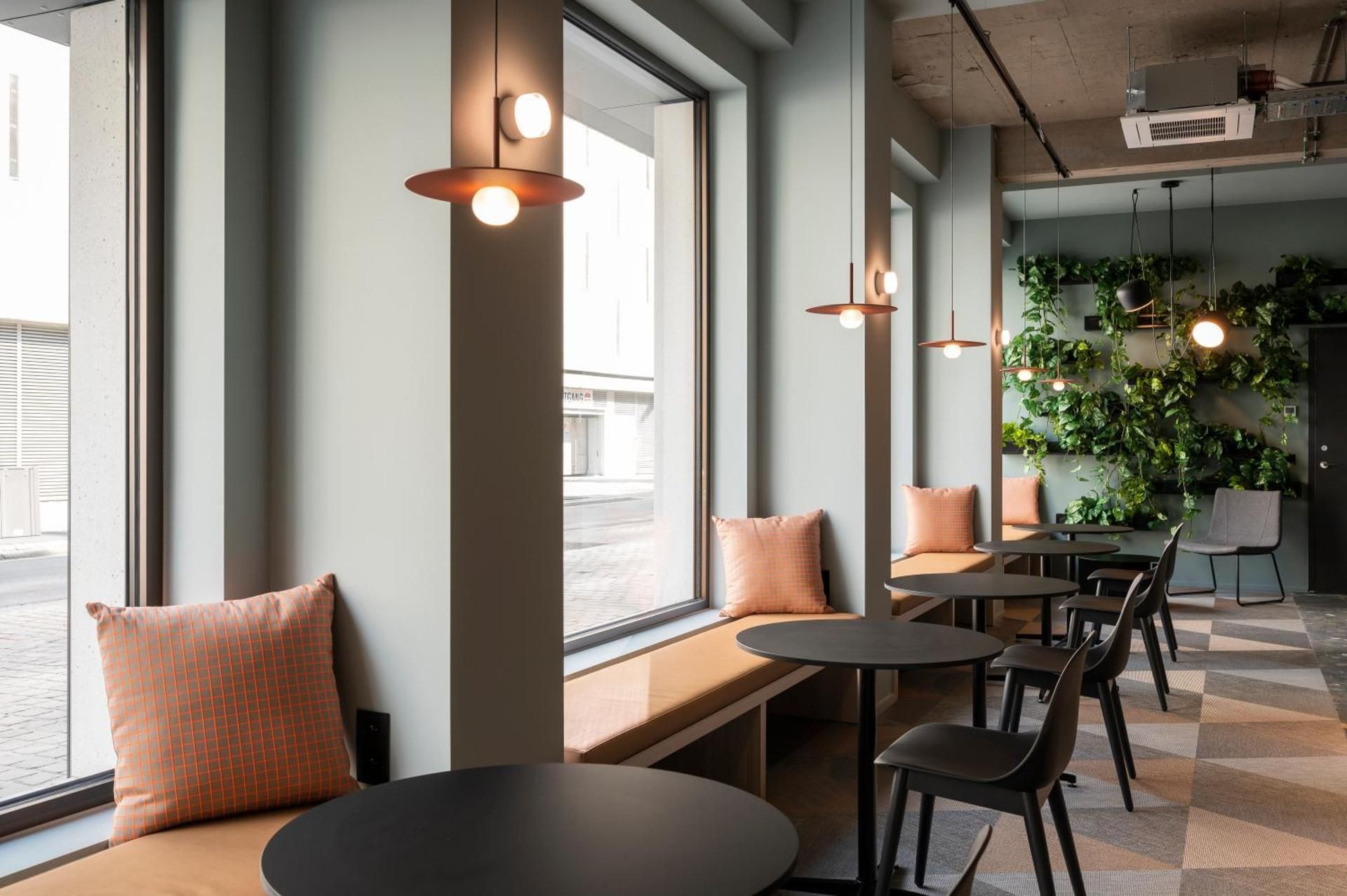 shared lounge/tv area