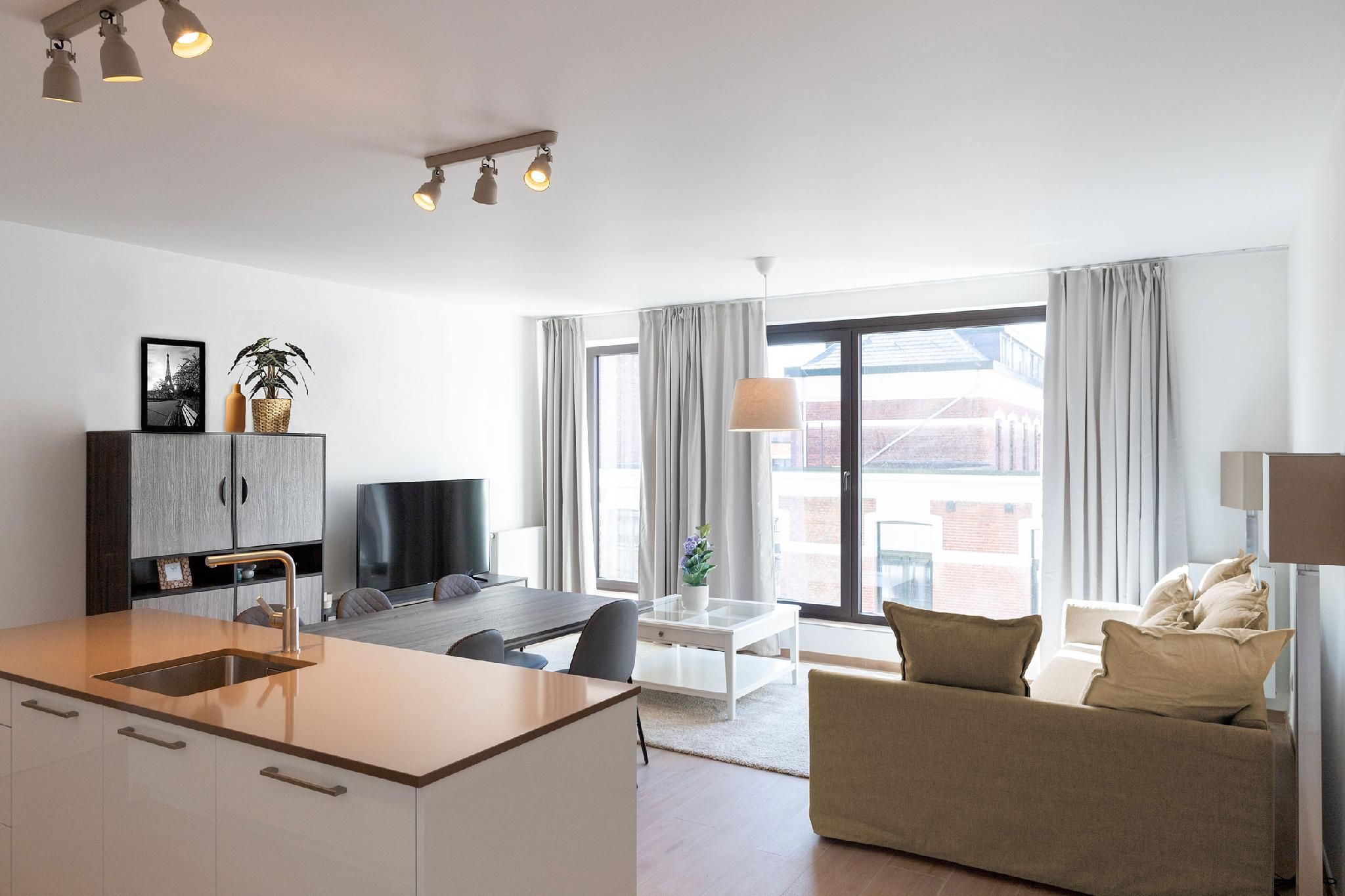 2 Bedroom Apartment, Balcony