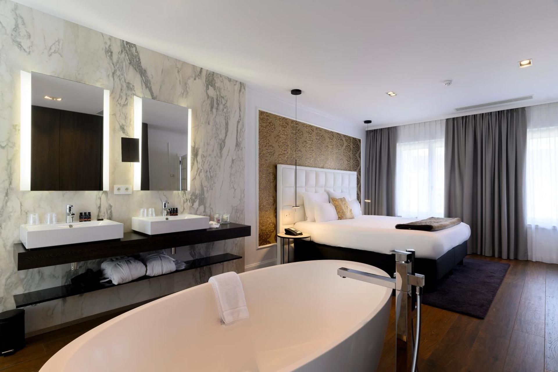 Penthouse Suite