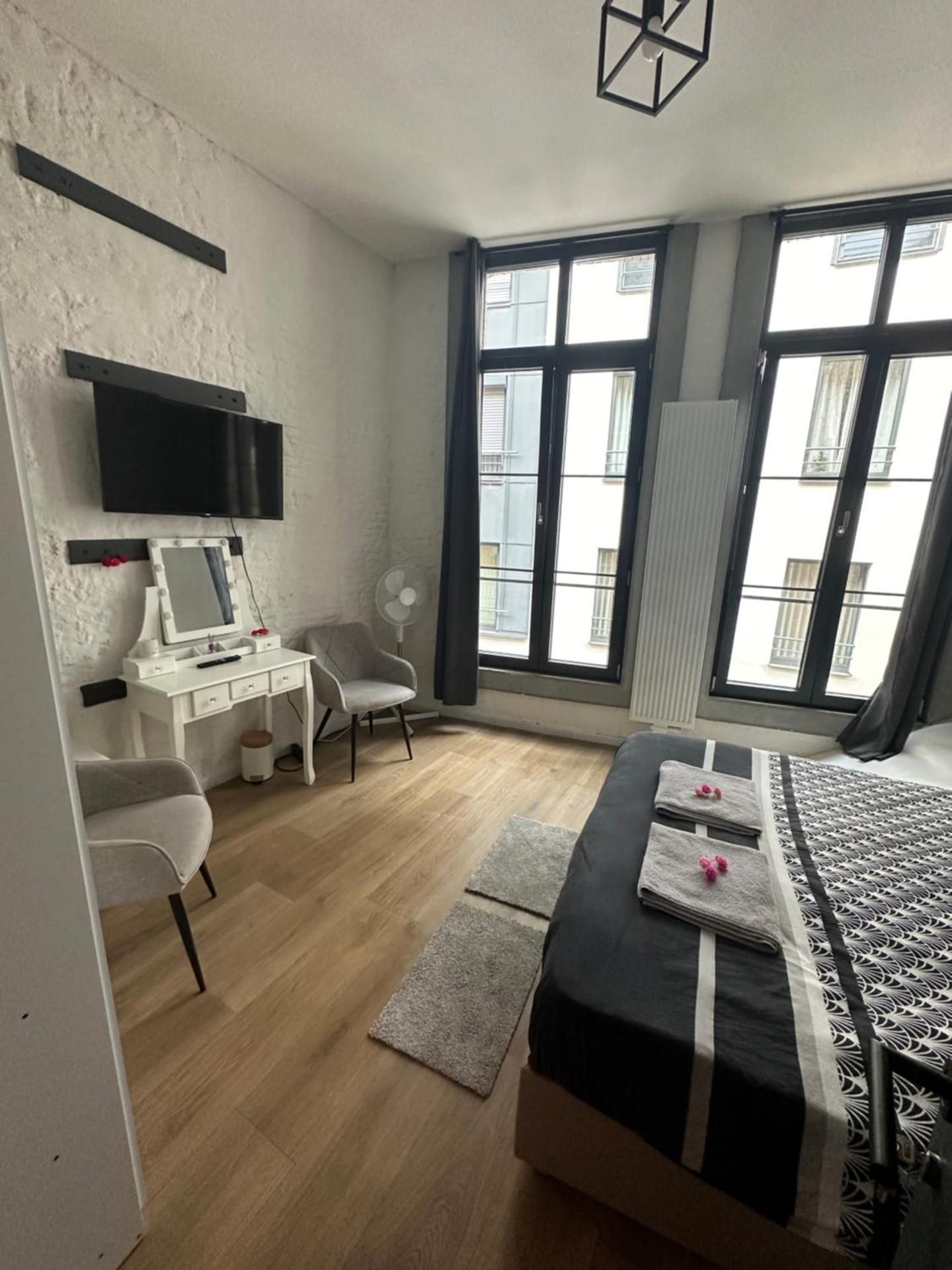 Double Room with Shared Bathroom